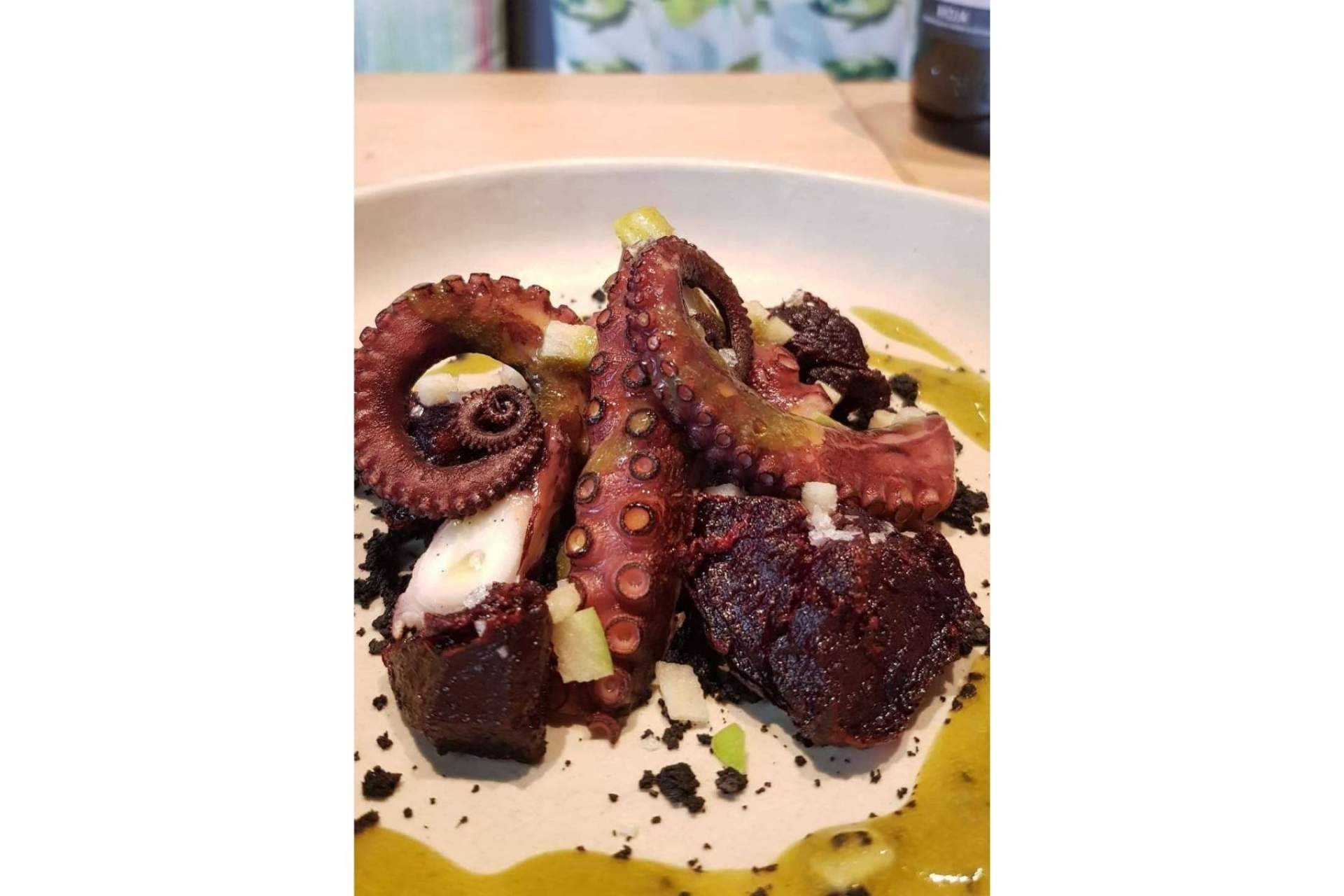 Gran variedad en la carta de primavera - verano en Season Restaurante para compartir entre amigos