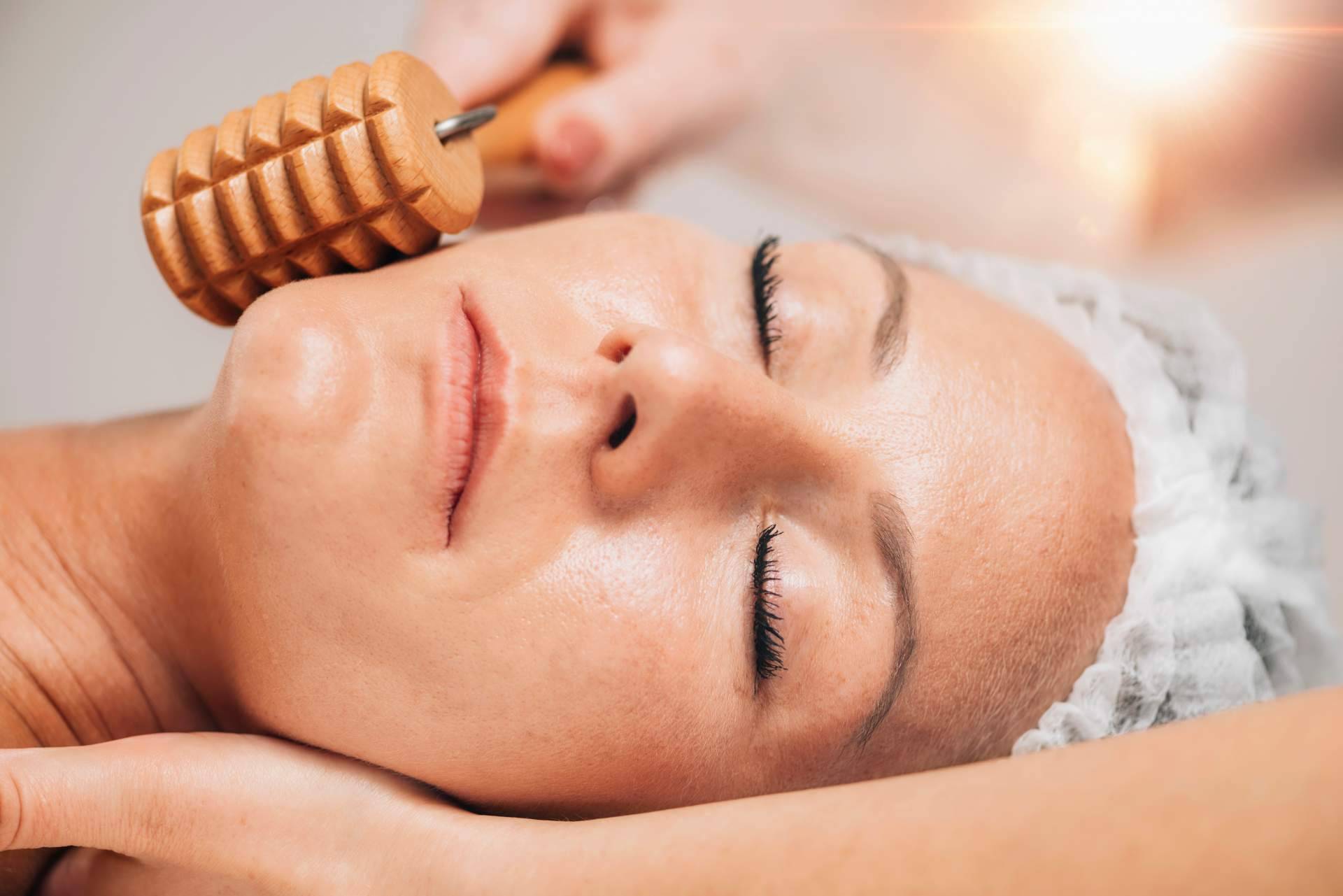Cursos de terapias alternativas y estética natural con bolsa de trabajo