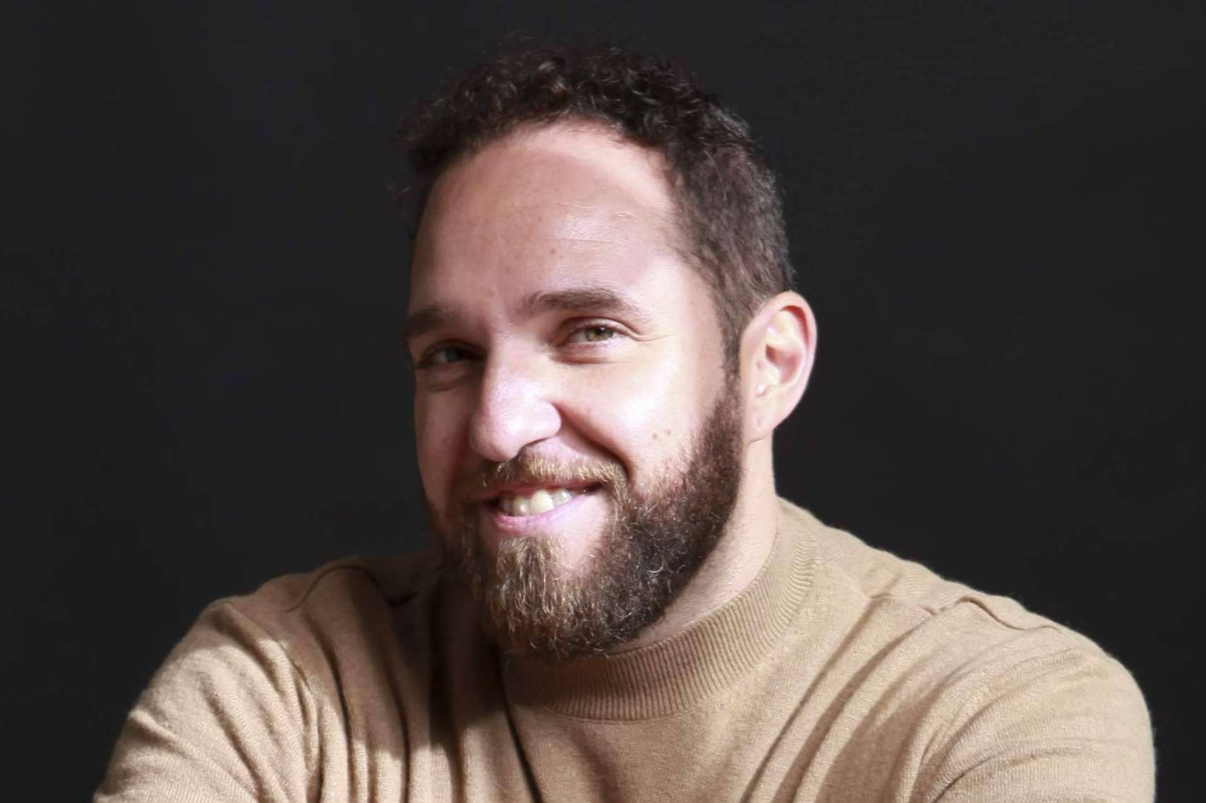 Mikel Rufián proporciona sistemas de ciberseguridad y contrainteligencia en casos de espionaje cibernético