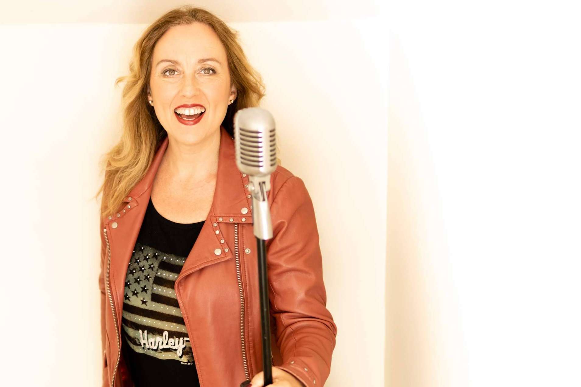 Celia Vergara, cantante, logopeda y vocal coach, profesora en la escuela Hot Stuff Producciones