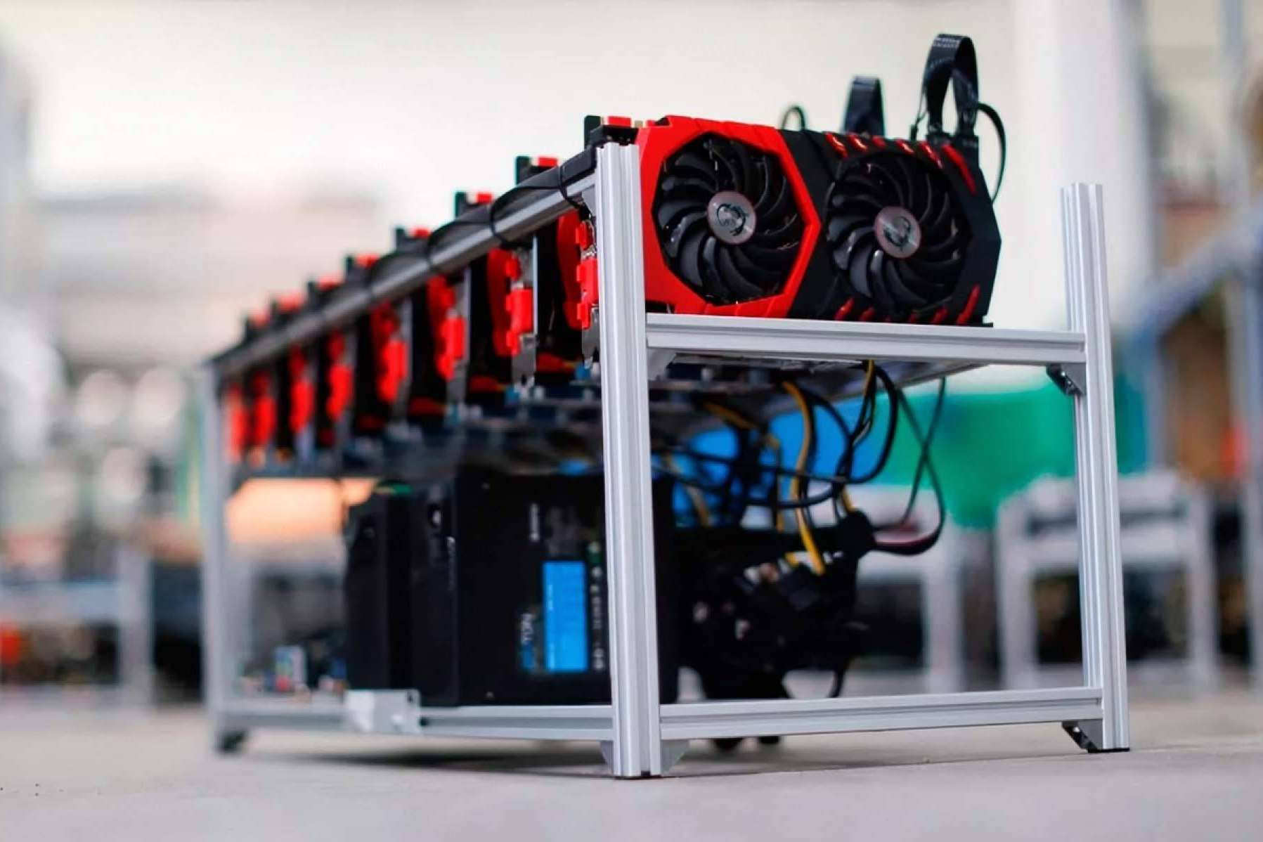 Obtener un sueldo extra. Las máquinas de generar monedas y asesoría para lograr los mejores rigs de minería de la mano de Invercoin Valencia