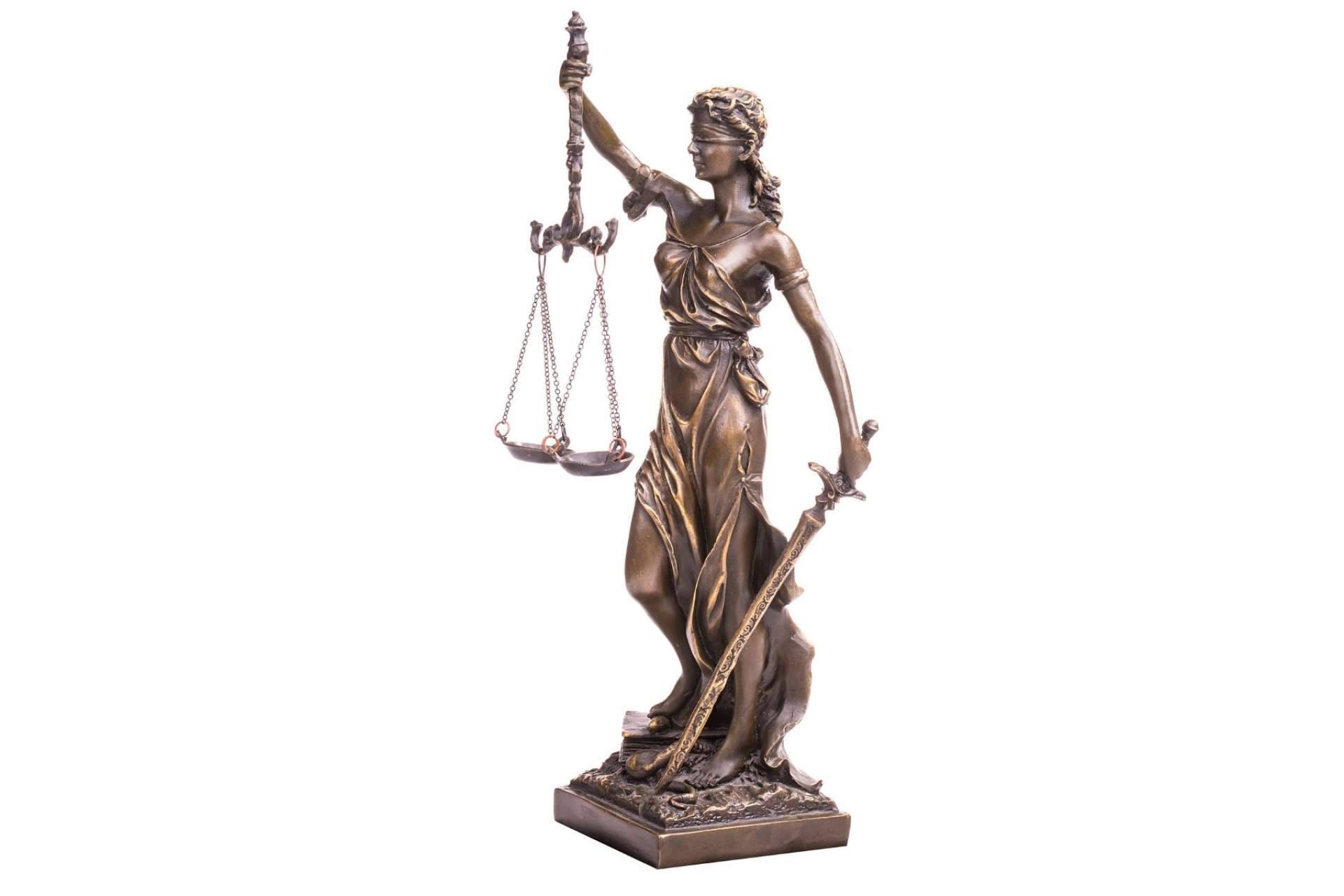 El Derecho y la Toga facilita la comprensión del mundo legal a estudiantes y profesionales