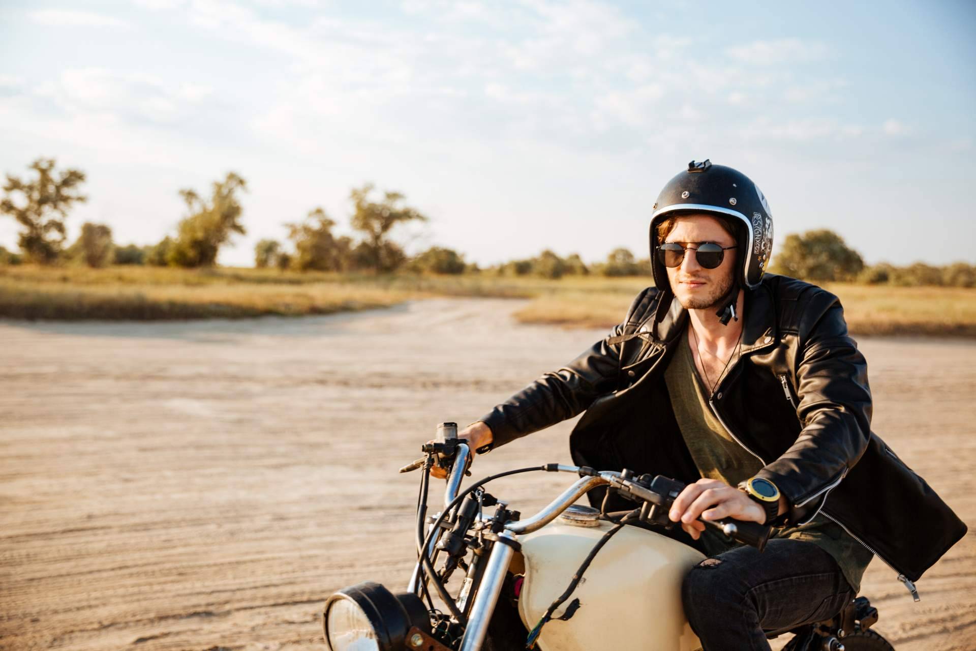 Autoescuela 2000 explica cómo obtener el carnet de moto de una forma sencilla y barata