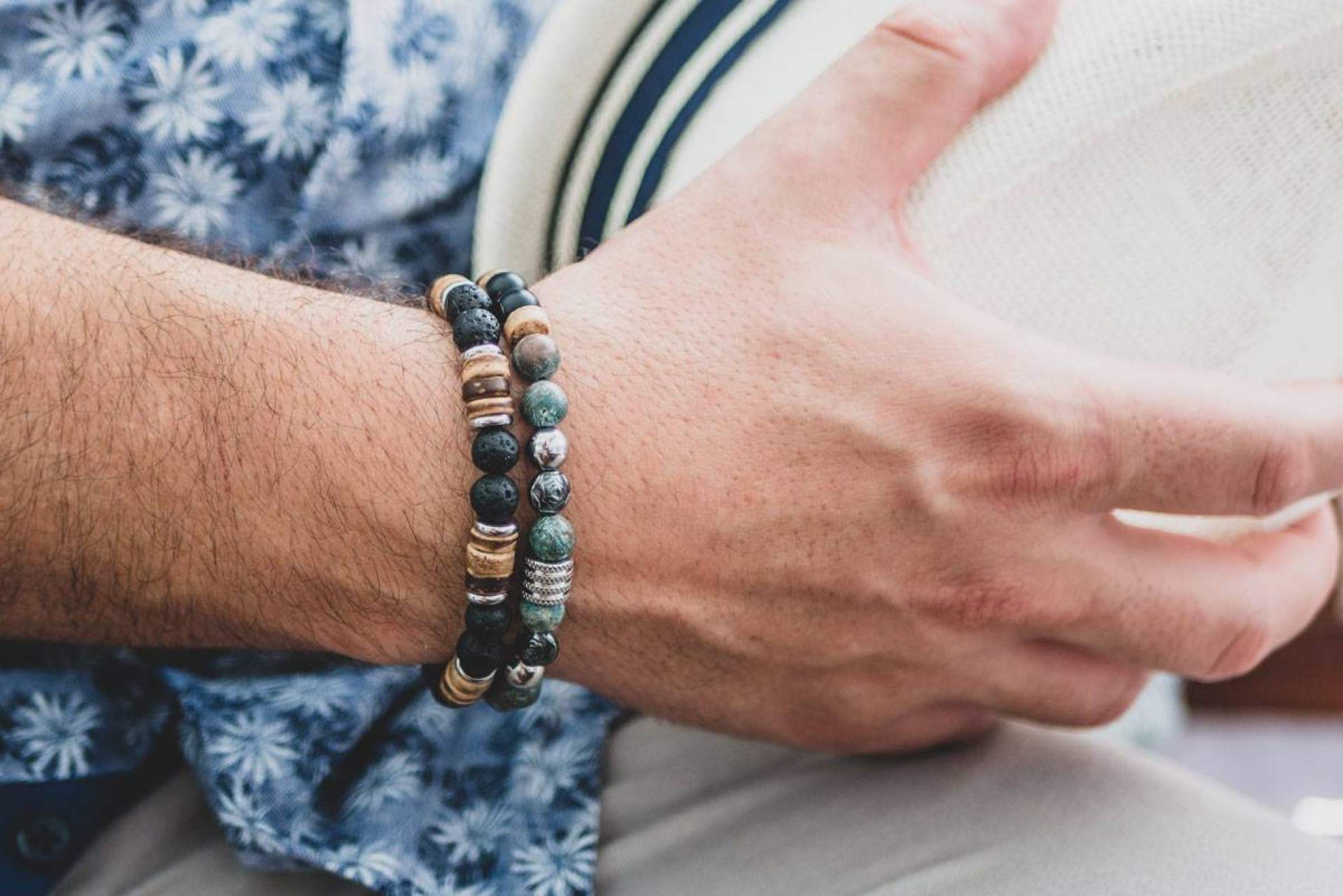 La tendencia en pulseras que lo está rompiendo este 2022 viene de la mano de MALOMALOTE