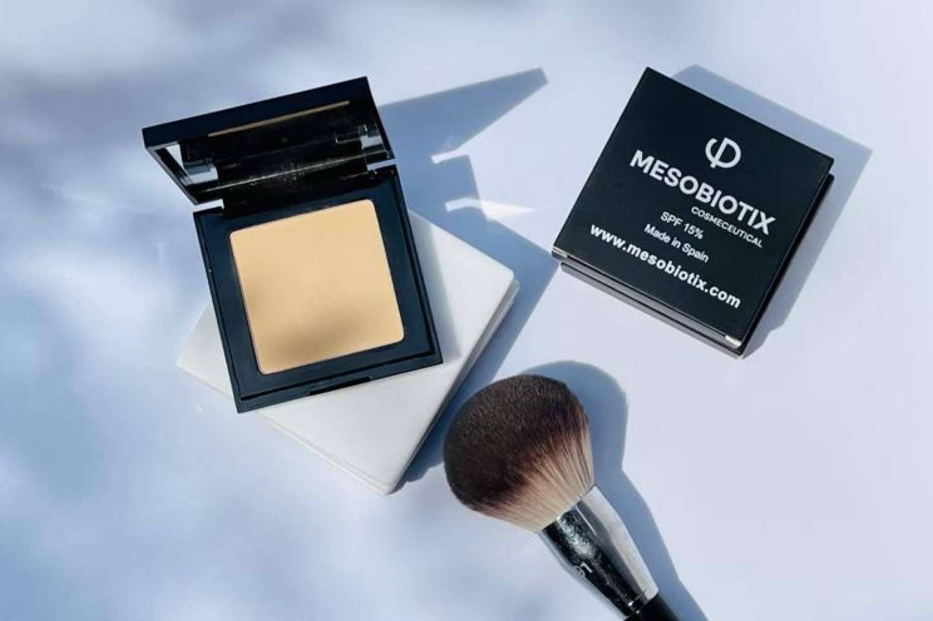 Todos los detalles sobre la lujosa línea de maquillaje orgánico Mesobiotix Cosmeceutical que contiene principios activos