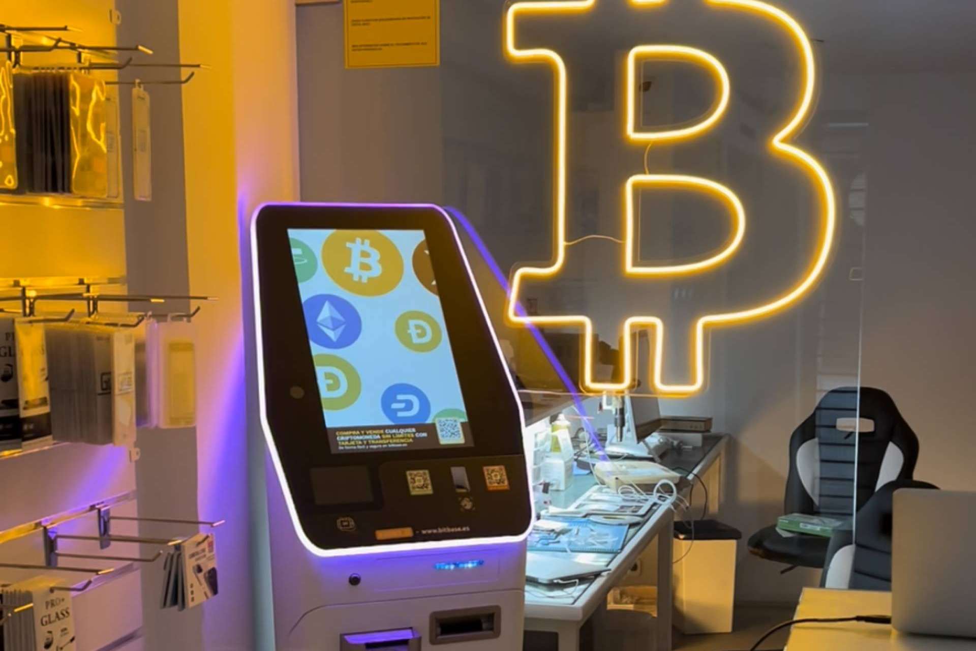 La tienda Reparación iPhone Córdoba cuenta con un cajero de criptomonedas en Córdoba