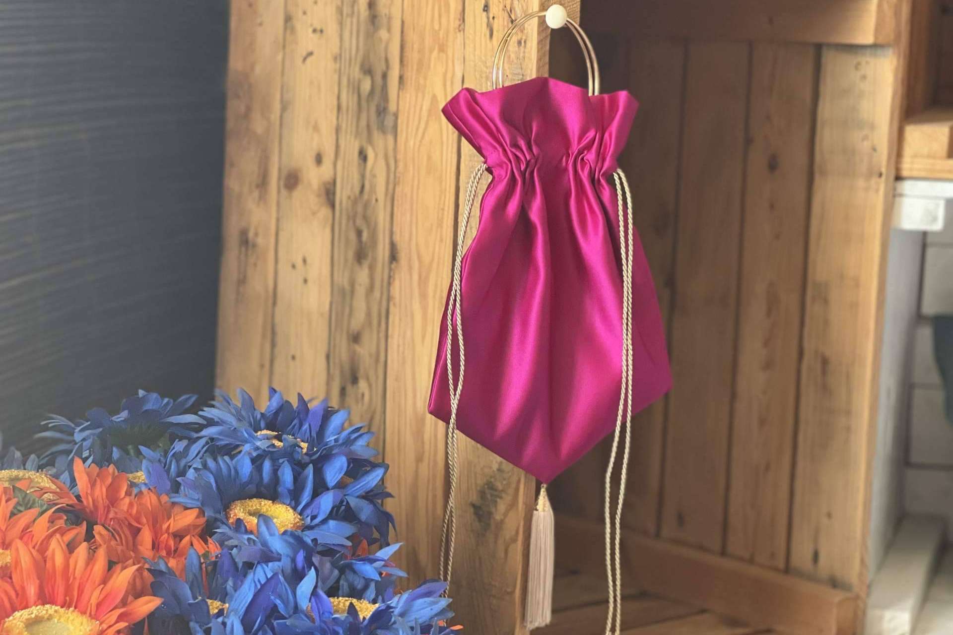 Bomboneras, la versatilidad en un look casual o elegante con Carmen Fernández Complementos