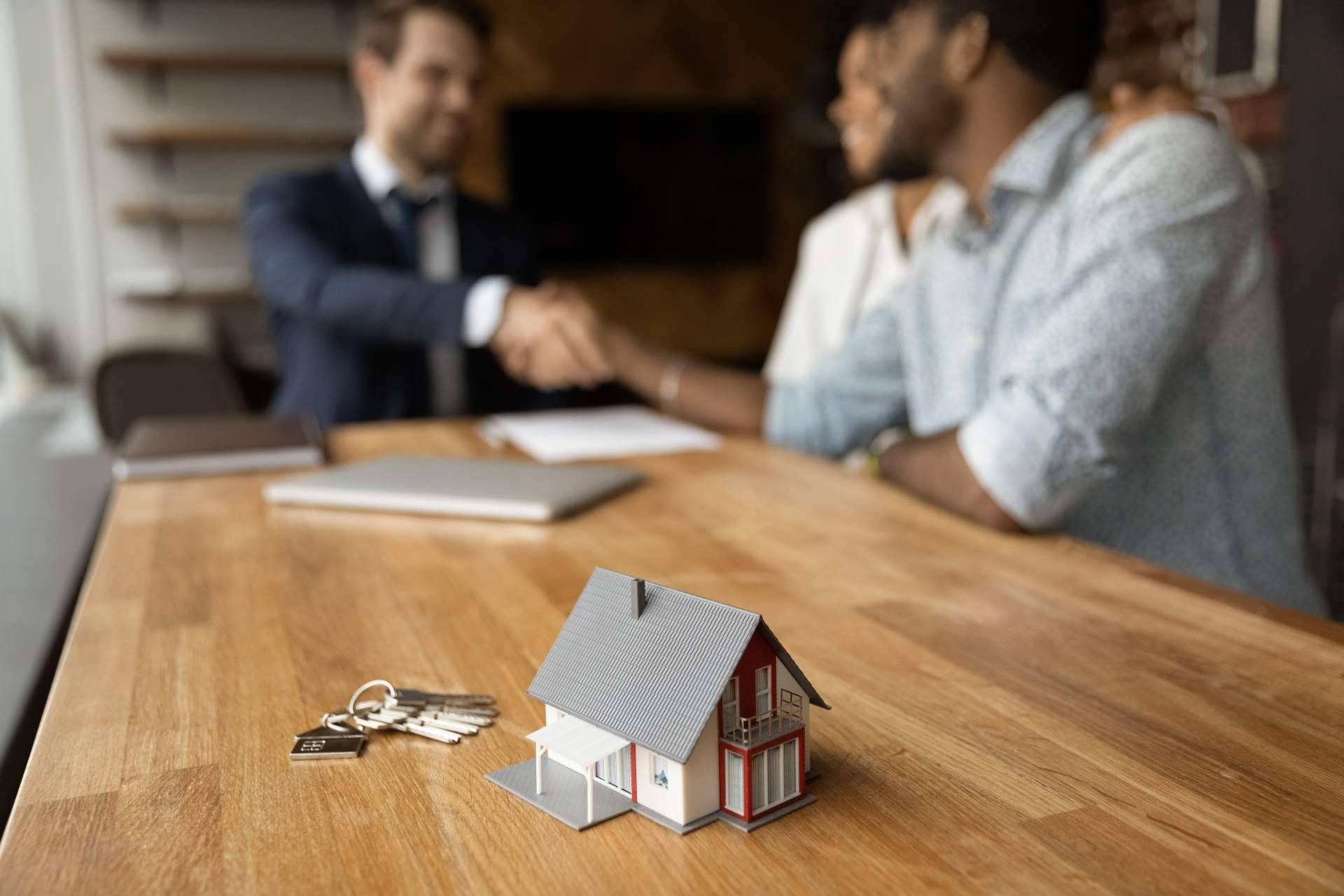 La importancia de contar con un abogado inmobiliario para solicitar una hipoteca