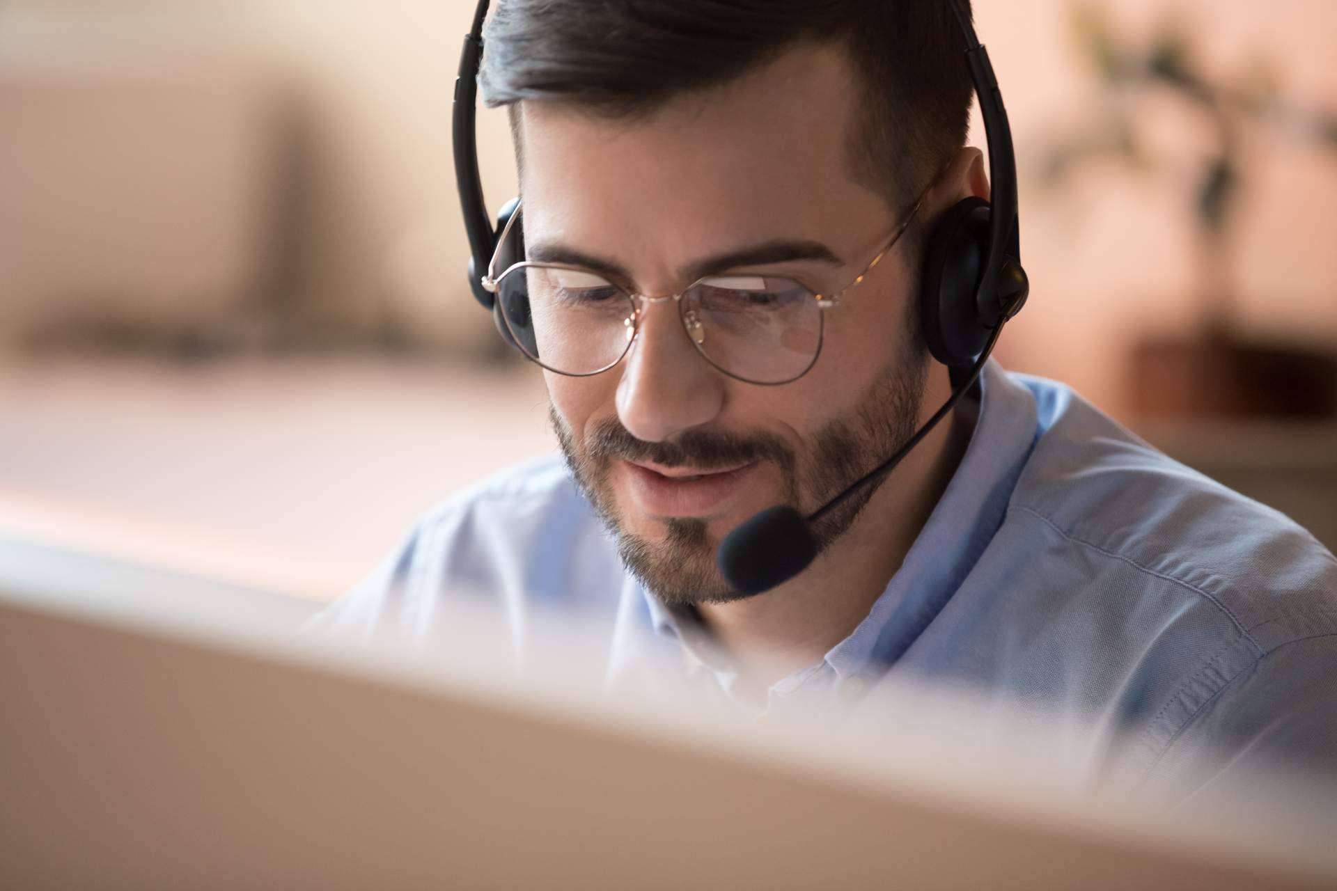 ¿Cómo es el funcionamiento de los primeros sistemas de telefonía móvil?