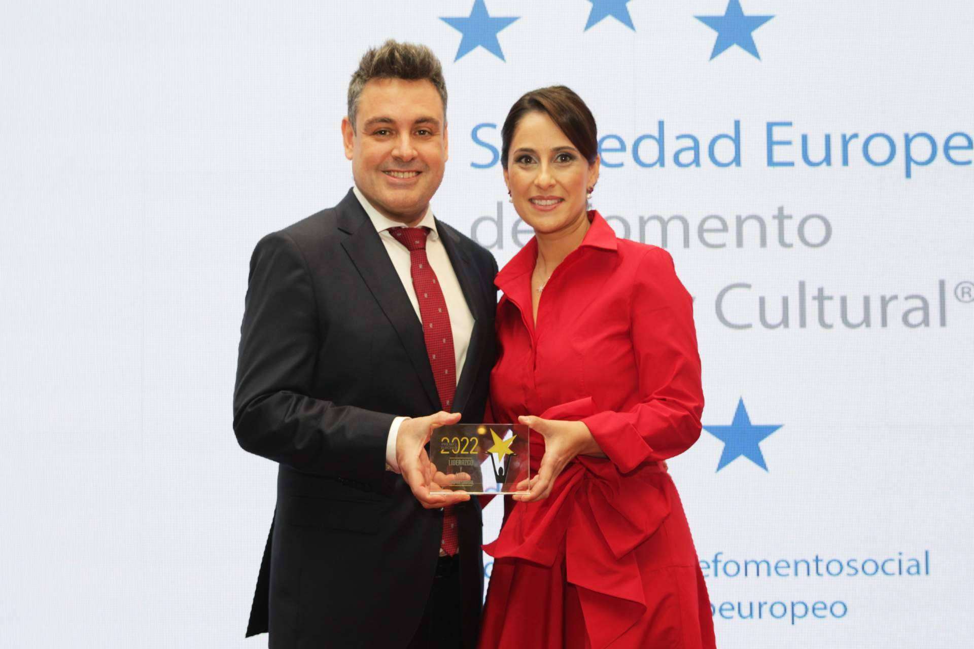 El premio de LovePets por su lucha contra el maltrato animal