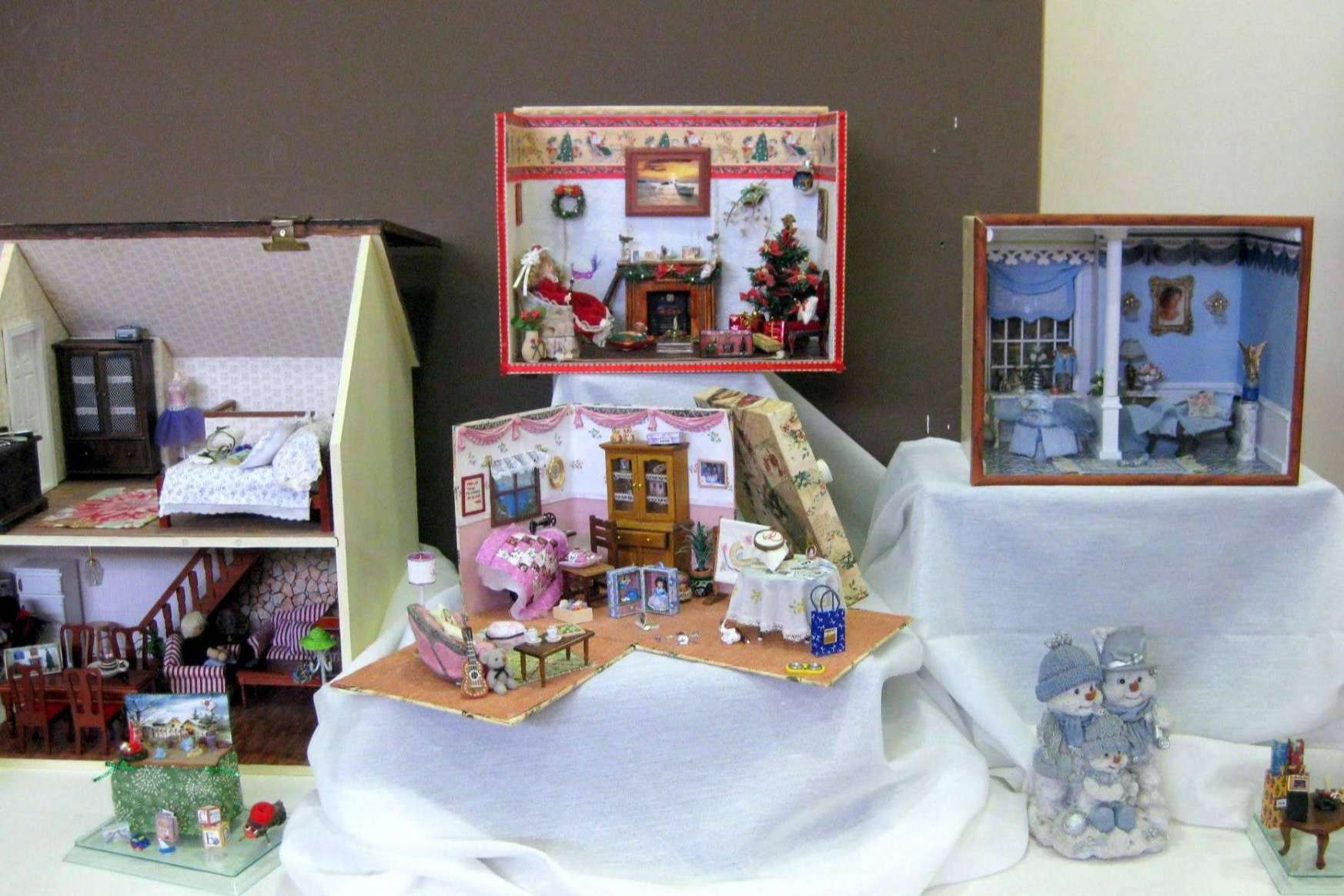 La Feria de Artesanos Miniaturistas de Casas de Muñecas celebra su 20 aniversario