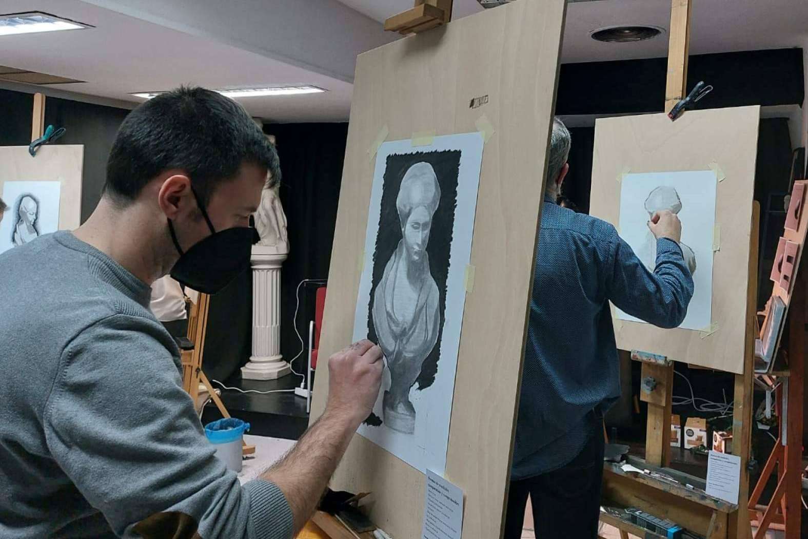 Acerca del curso anual de dibujo y pintura de Estudio Ilógico