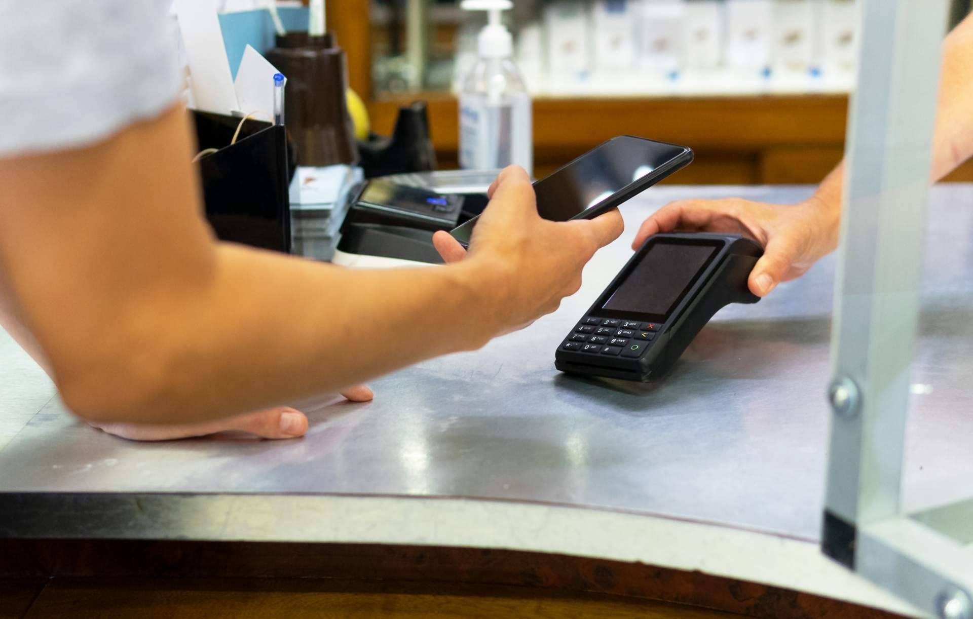 Hosteltáctil presenta su terminal de punto de venta capaz de adaptarse a la actividad comercial de los diversos negocios hosteleros