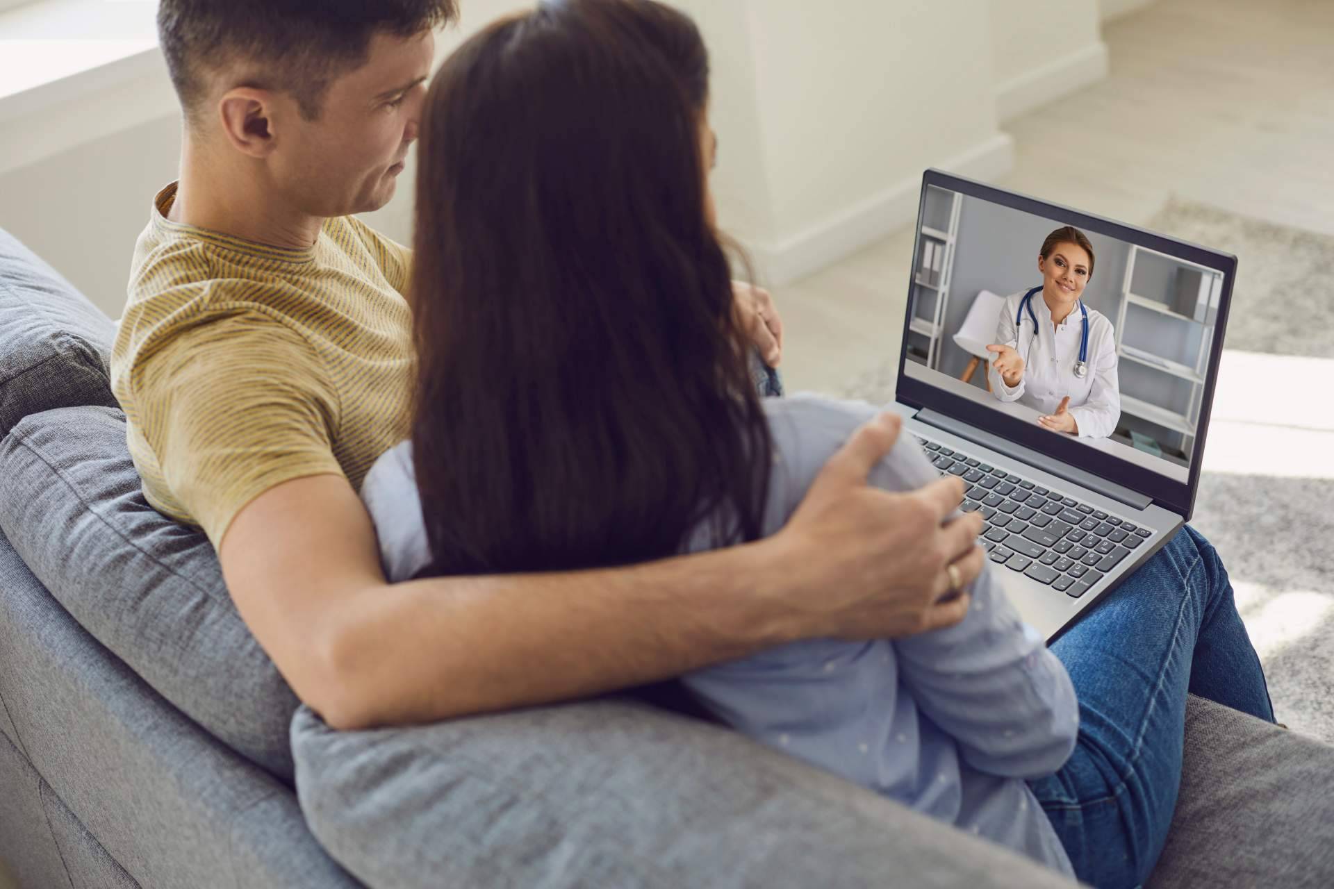 ¿De qué manera ayuda la terapia online a una pareja con problemas en la relación?