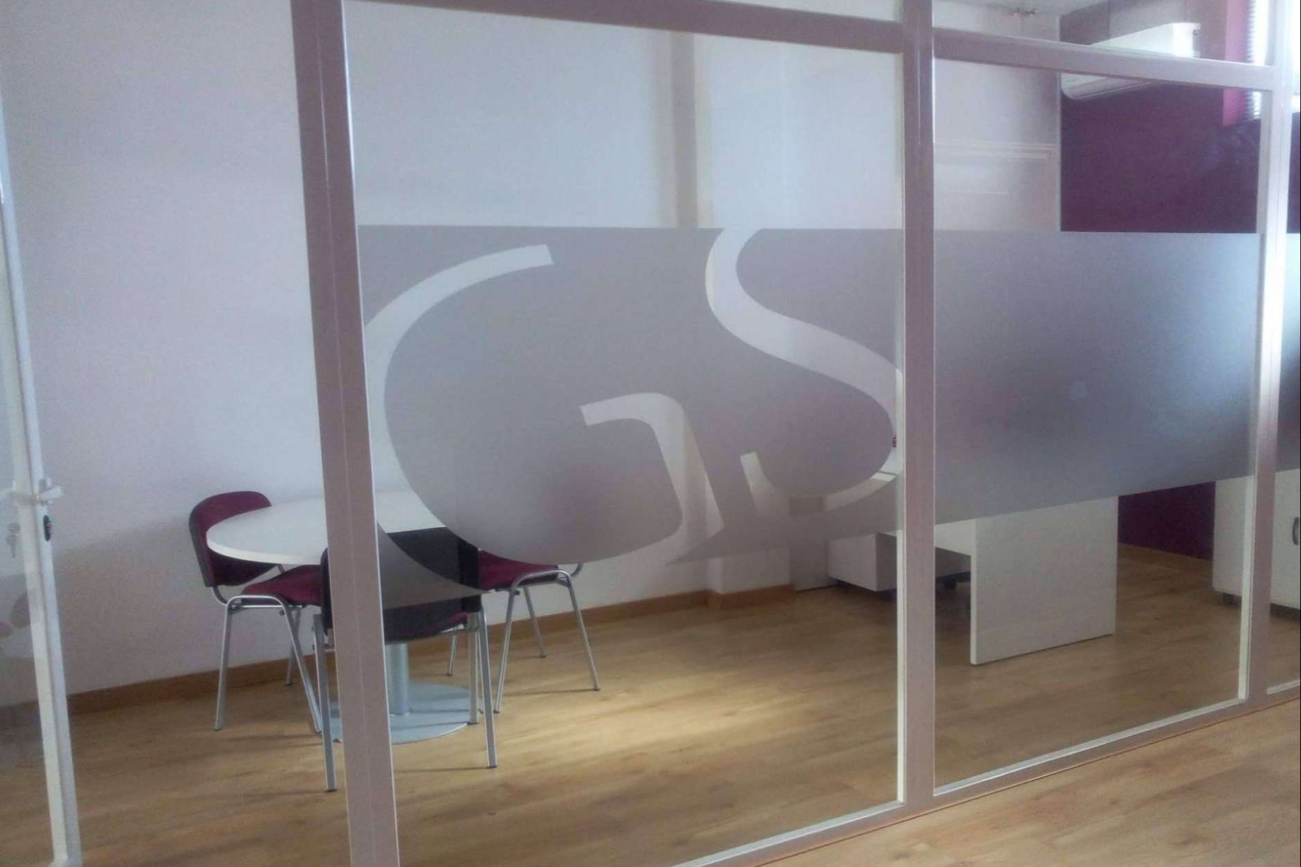 OfficeDeco, creación y diseño de vinilos para oficinas