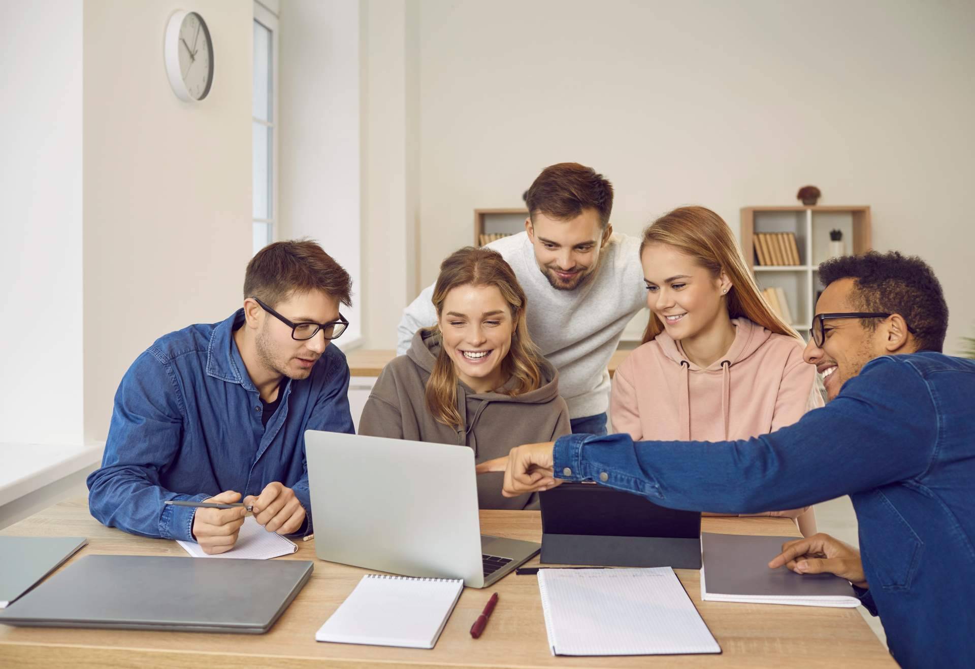 Qué facilidades ofrece el centro educativo Ramar FP para inscribirse a su ciclo FP marketing y publicidad online