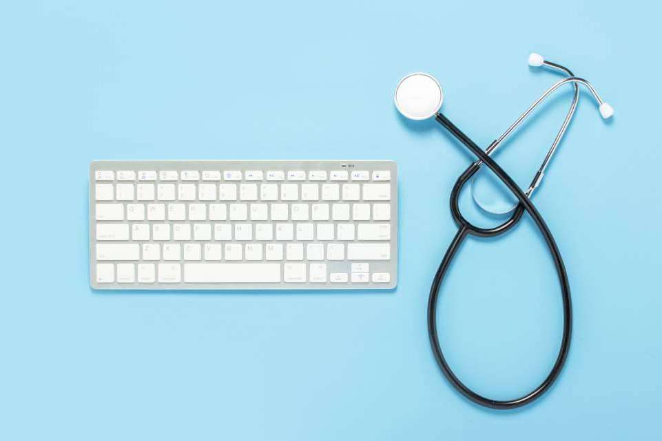 Una de las academias de formación acreditada para profesionales sanitarios más reconocidas, Enfermería Evidente