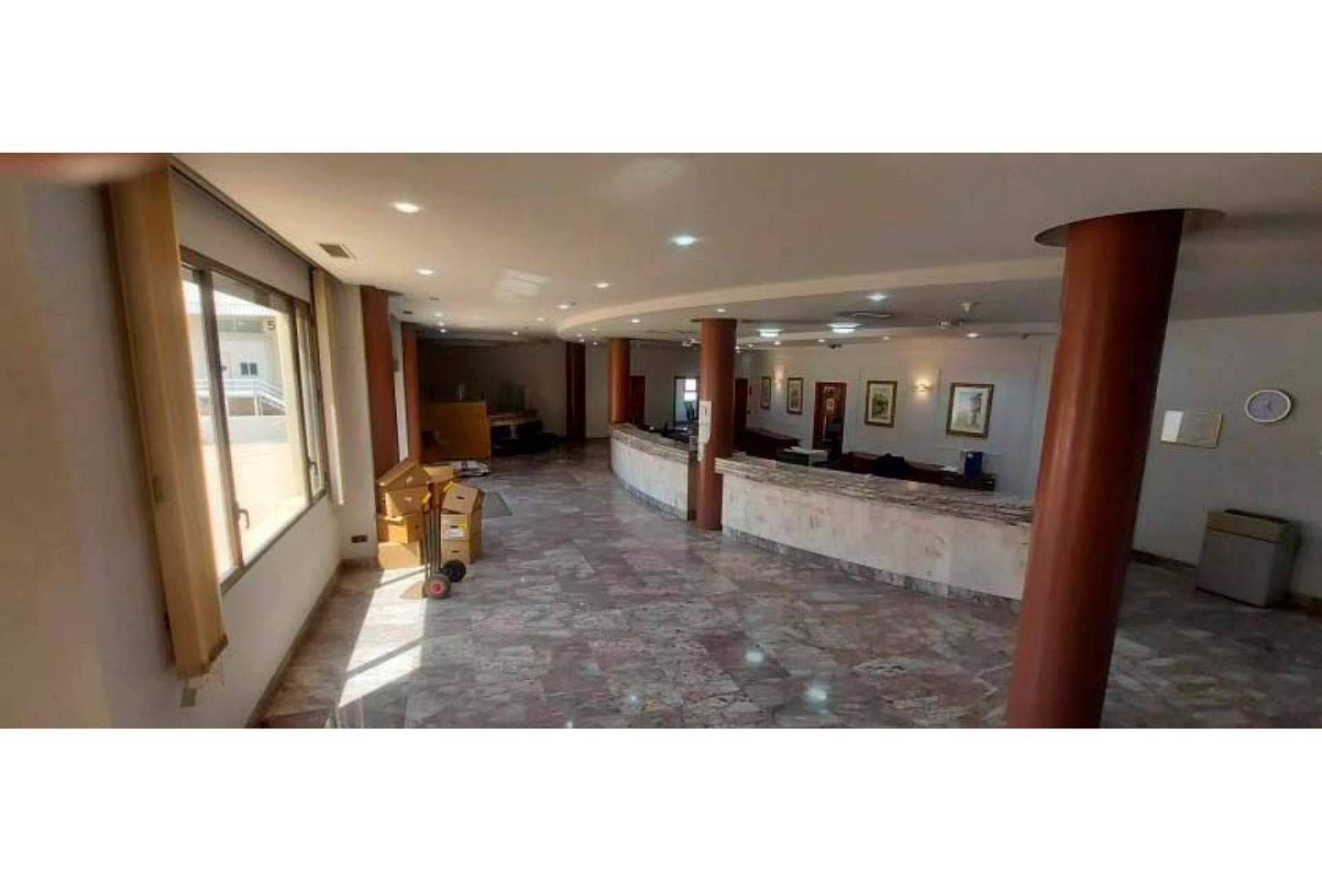 Se subasta una nave industrial en Alicante valorada en más de 9 millones de euros