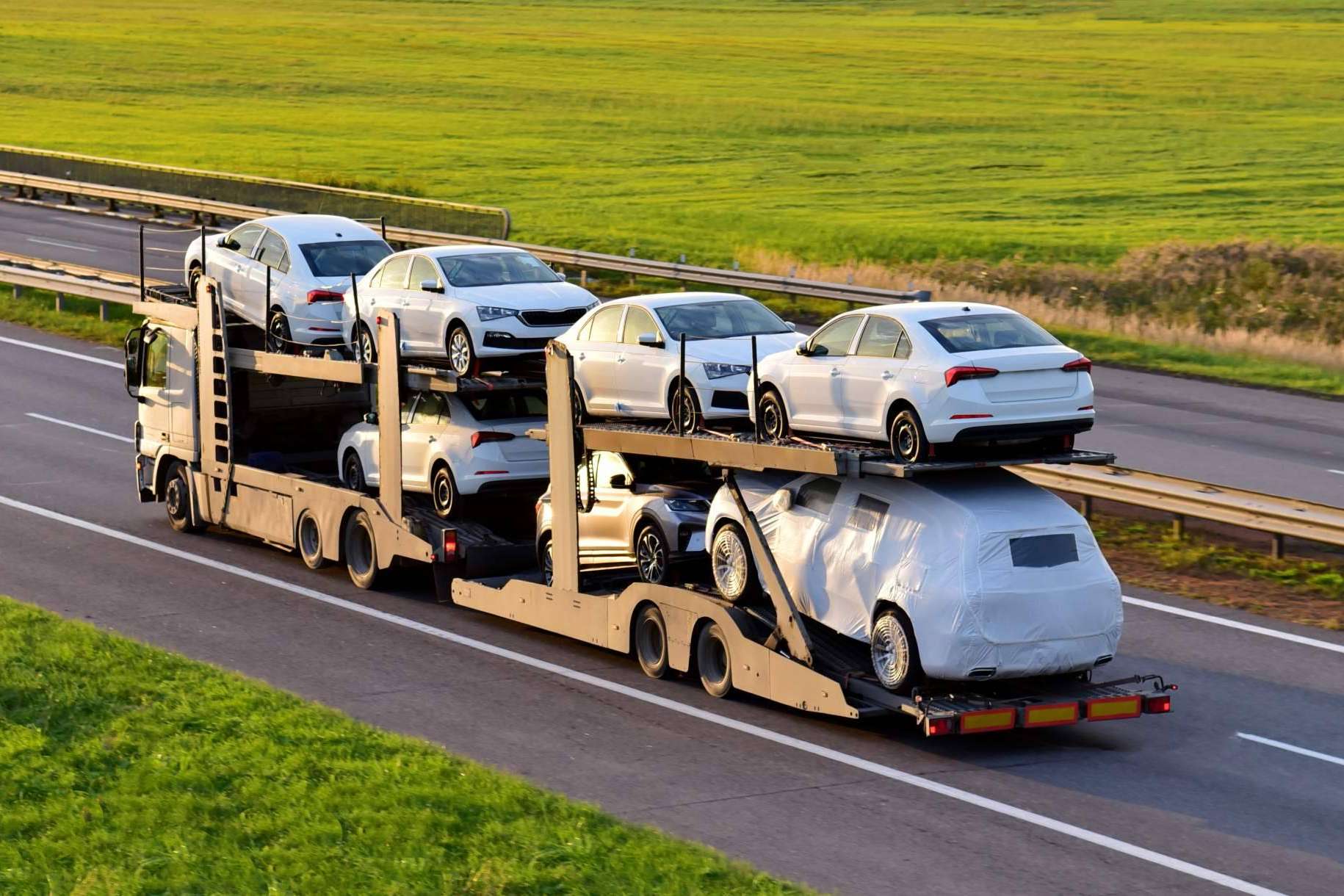 Atlántica Garantía y su flota de portacoches para el transporte de vehículos