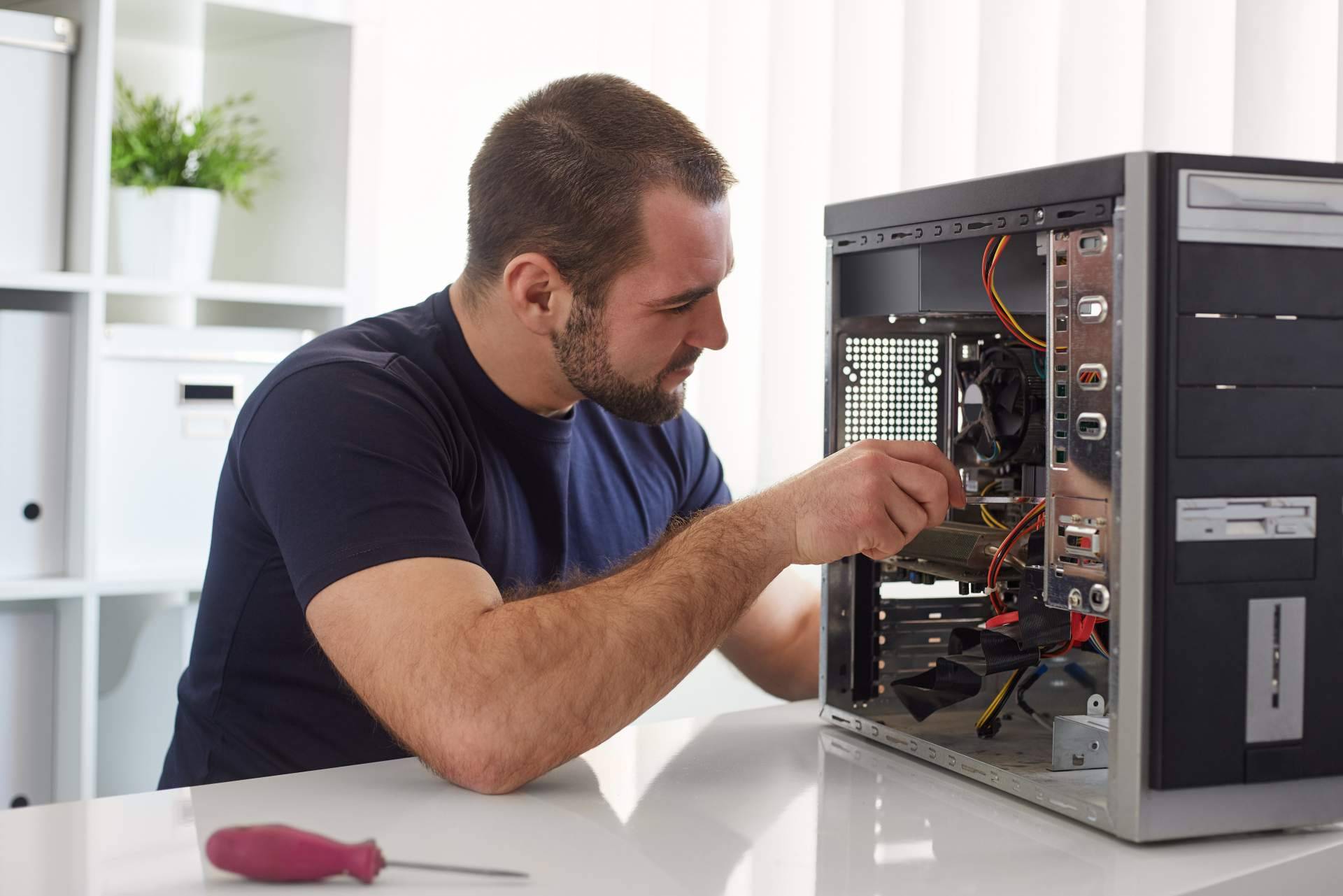 Los servicios de reparación y mantenimiento informático a domicilio con Tancra Systems en Barcelona