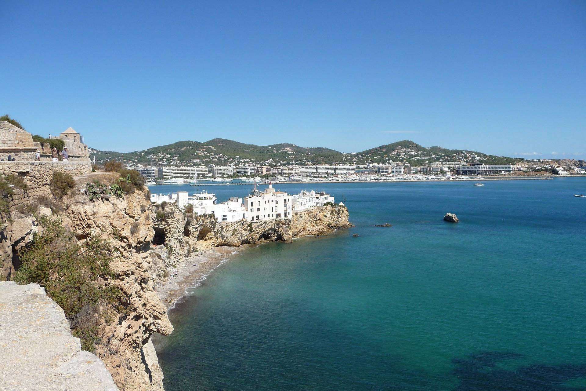 ISholidays.com planifica unas vacaciones ideales en Ibiza