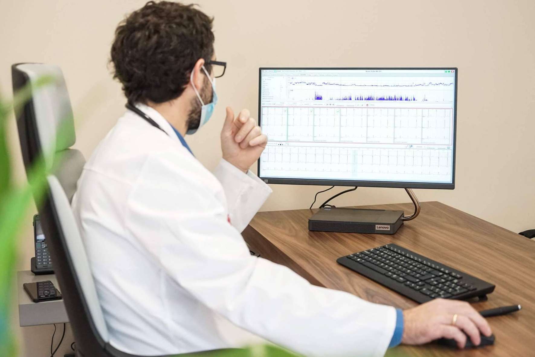 Factores de riesgo, causas y tratamiento para la hipertensión arterial, con Cardio2Max