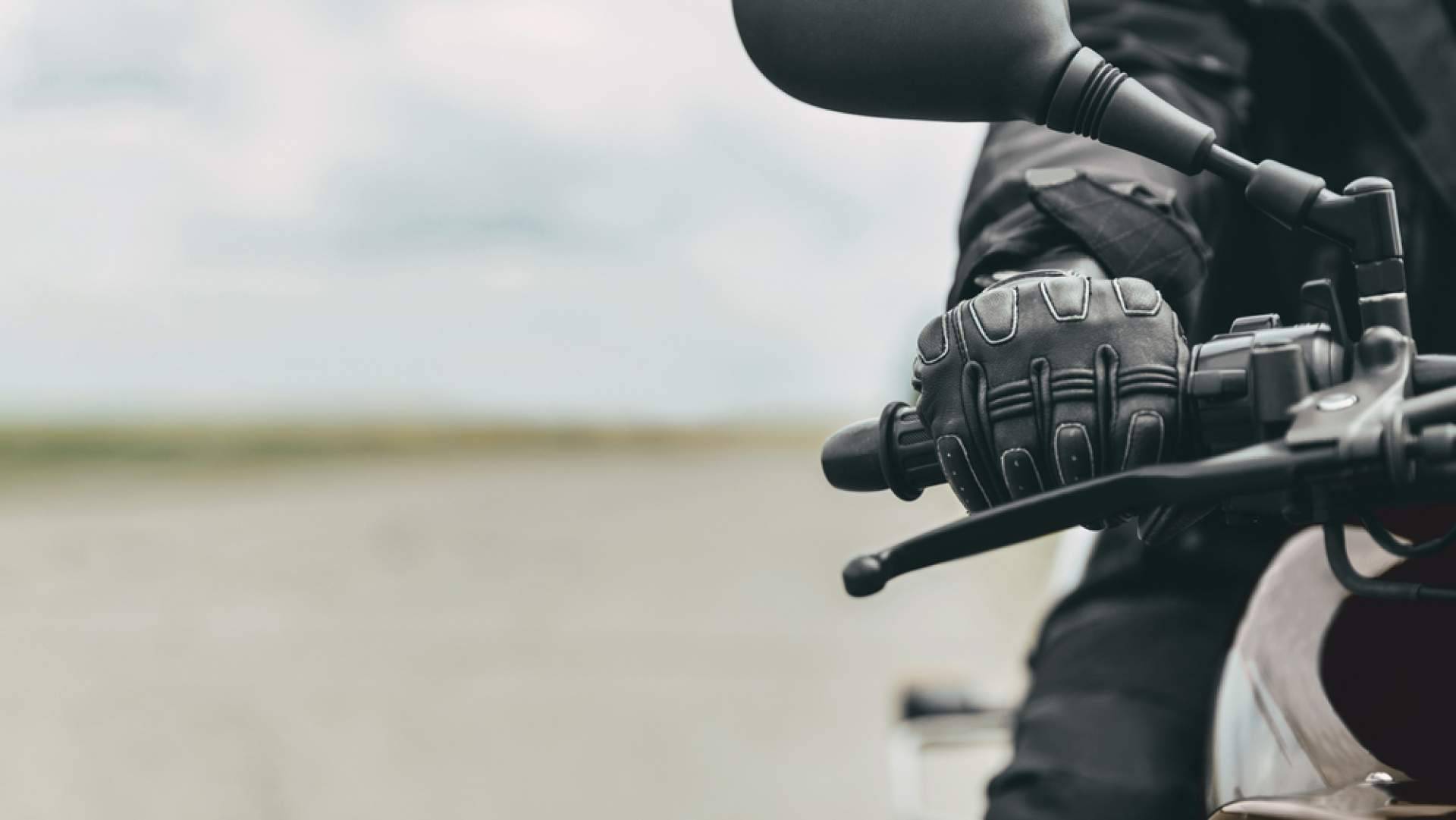 Una gran variedad de accesorios para motos que pueden encontrarse en Nilmoto