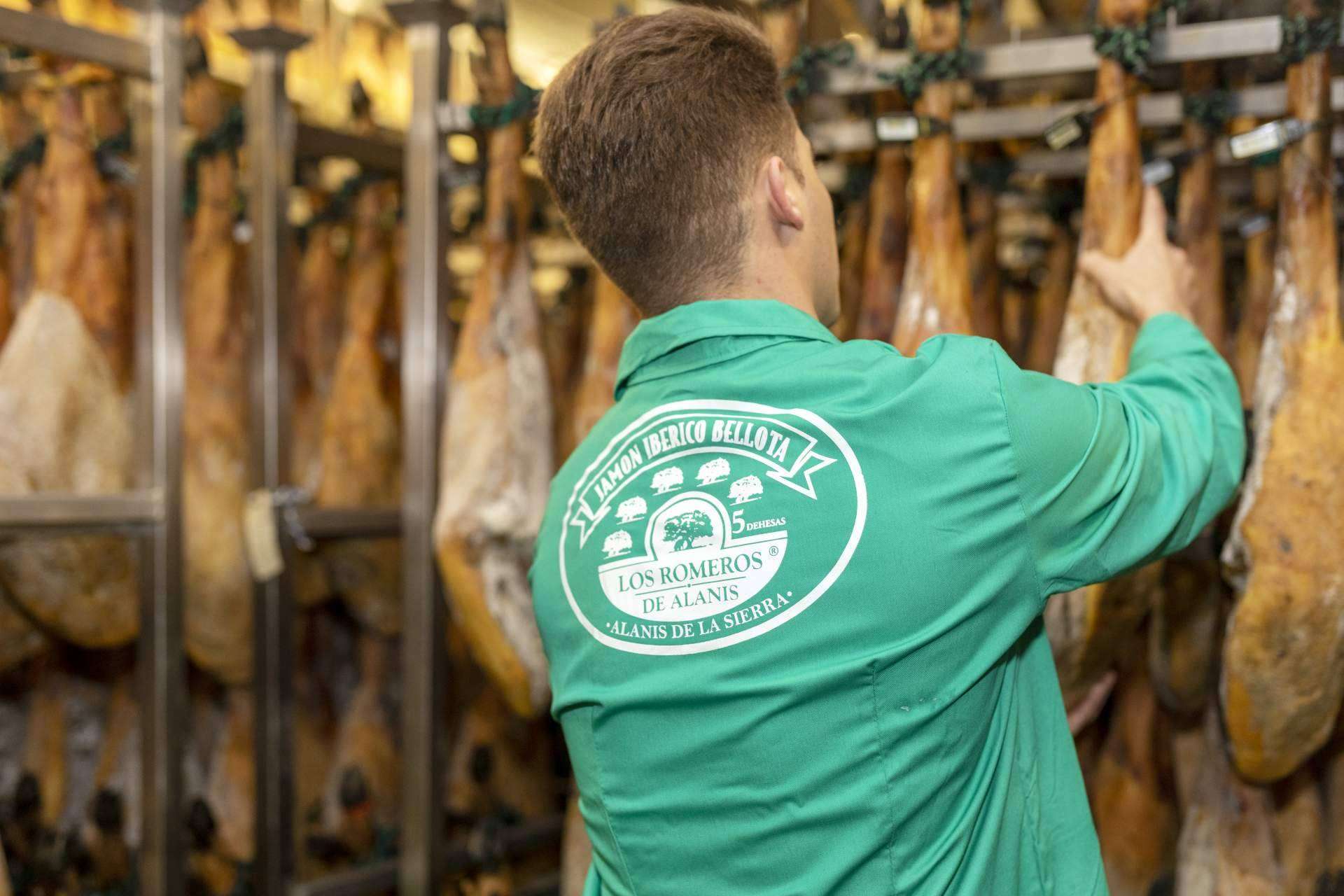 El jamón ibérico y paleta de Bellota de Los Romeros de Alanís