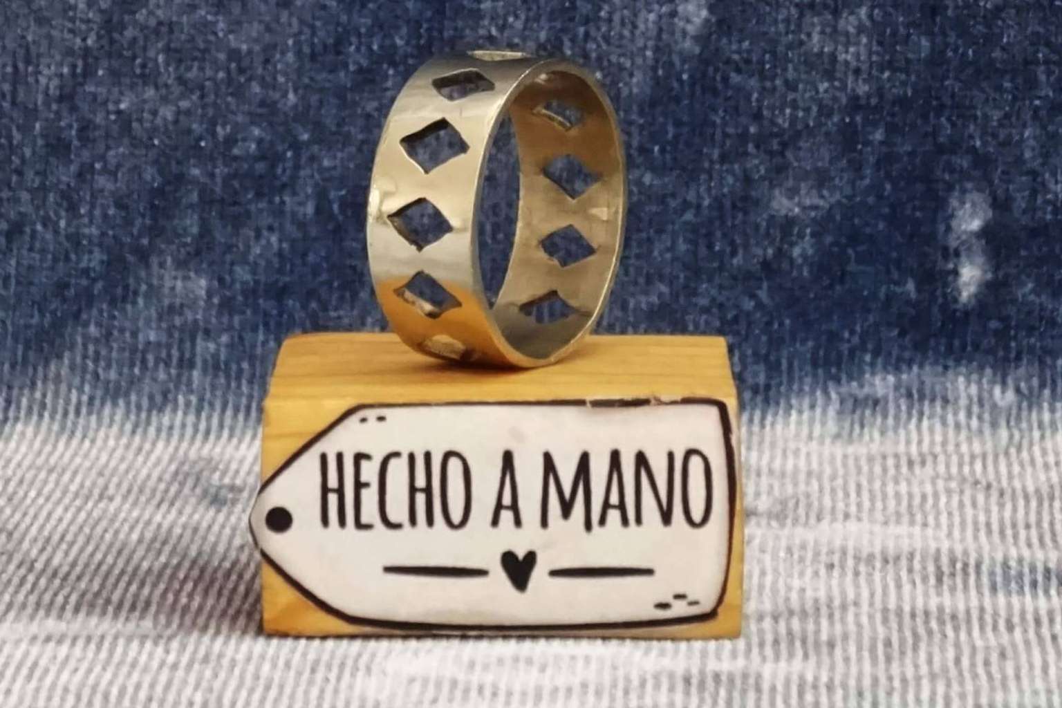 La firma Ecolibrí ofrece joyas artesanales de plata