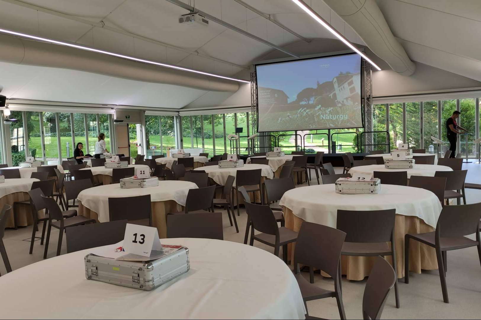 Realizar eventos para empresas de la mano de Enigma Exprés