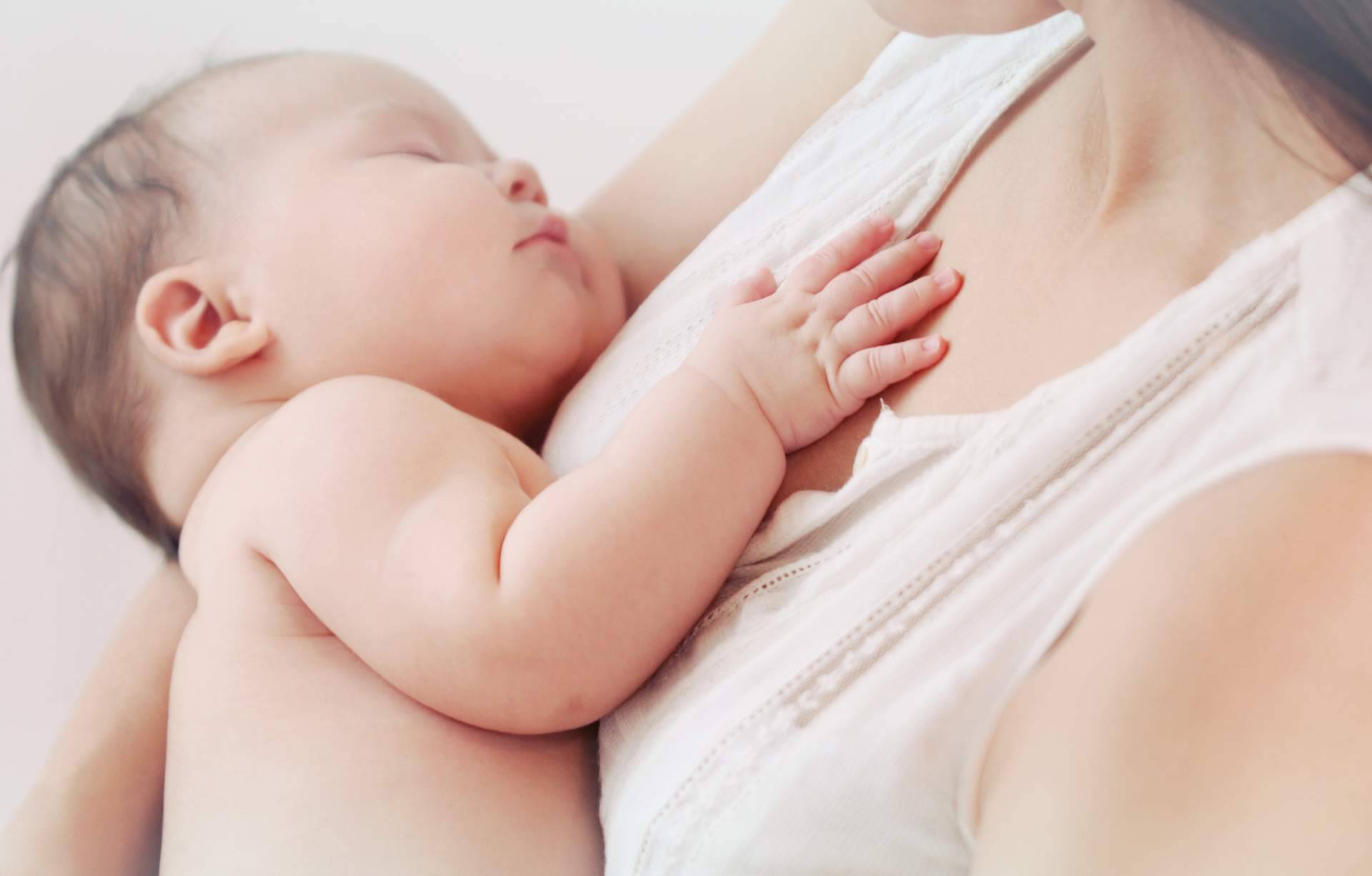 La Farmacia Laura Garín ofrece todo lo necesario para el cuidado del bebé, como Rhinomer Baby