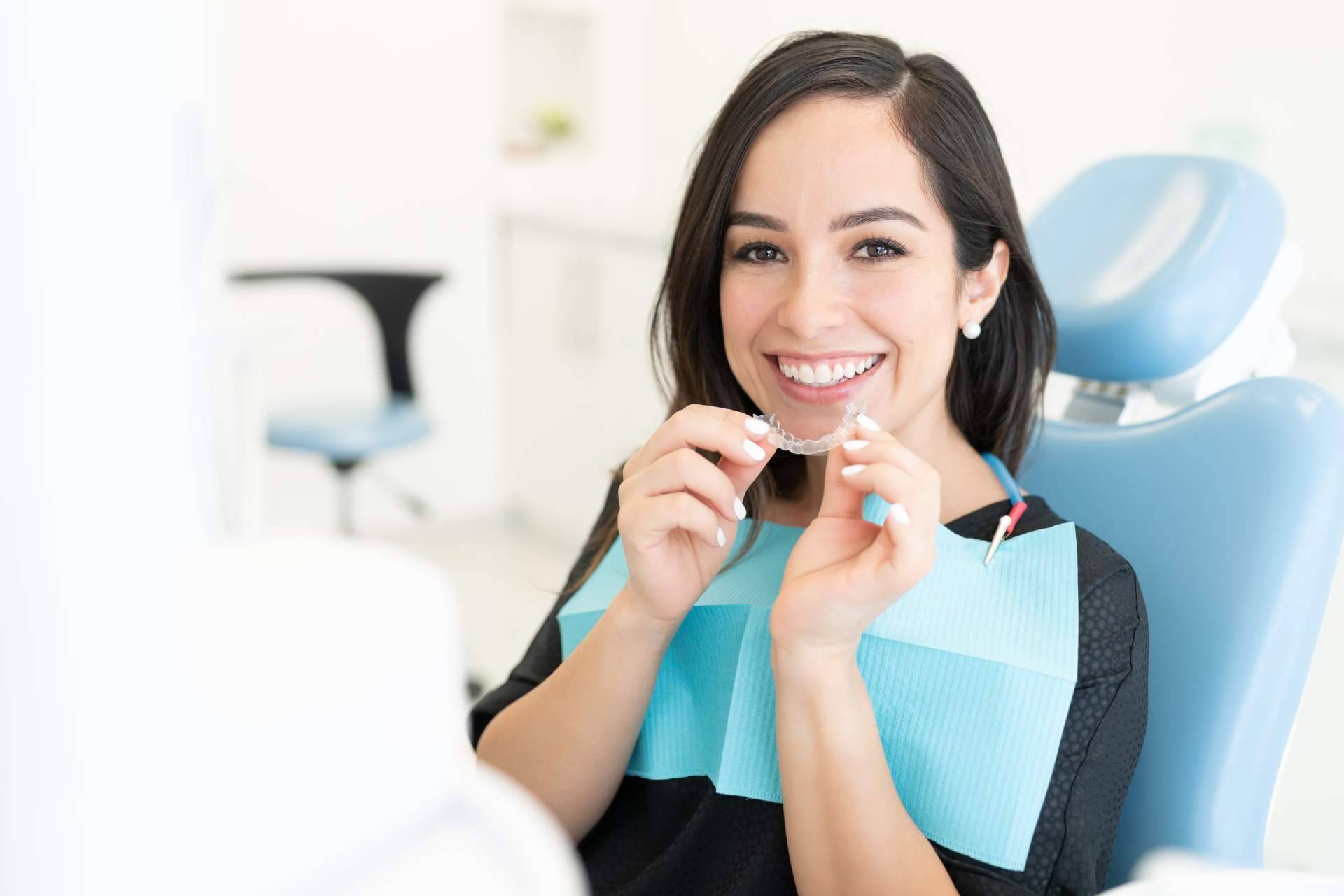 ¿Cuáles son las ventajas de la ortodoncia invisible?, por Clínica Dental Delgado