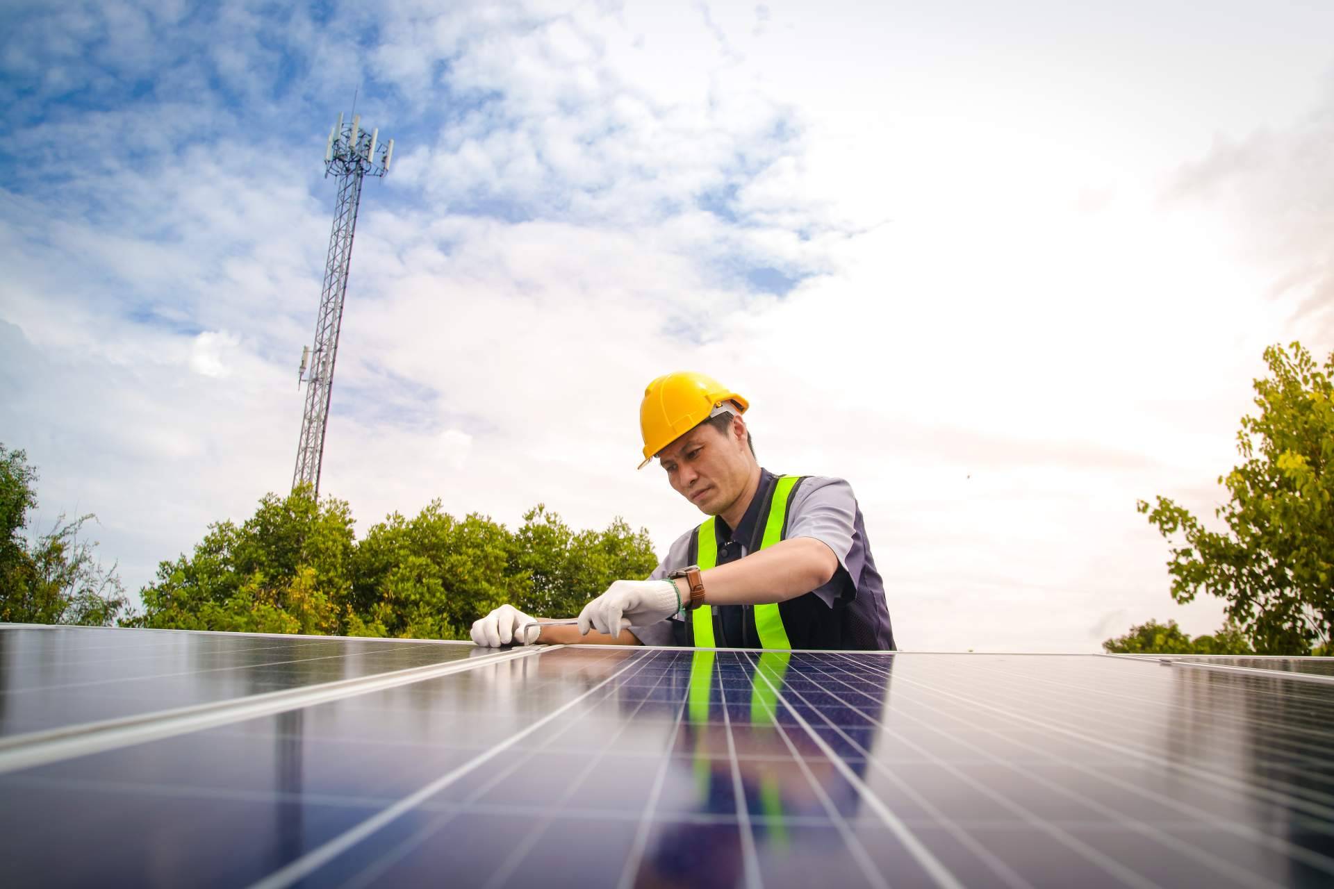 Las ventajas de acceder a subvenciones para placas solares con Elica Ingenieros