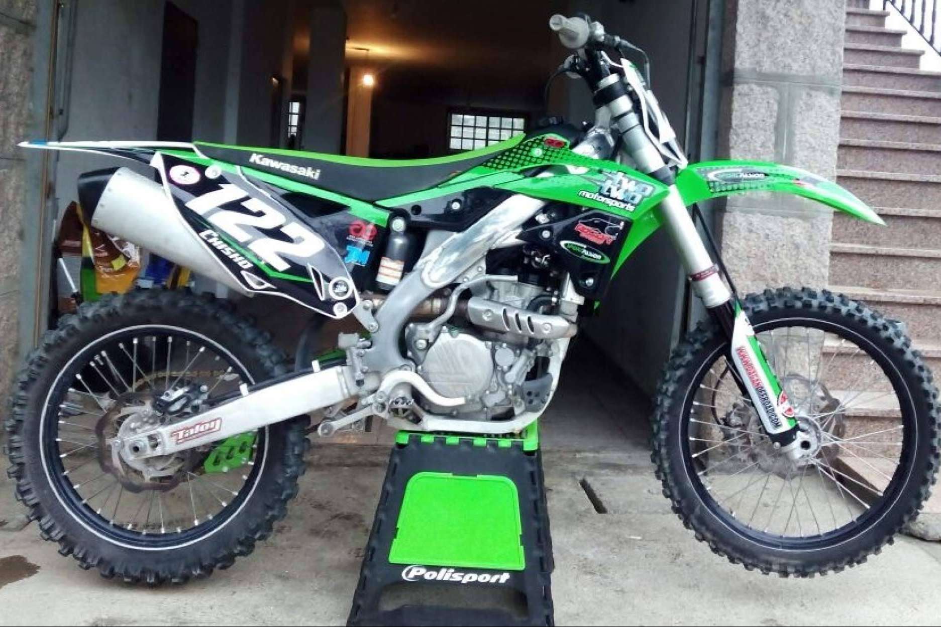 Pegatinas para moto personalizadas, de la mano de ADHESIVOSEMBARRADOS