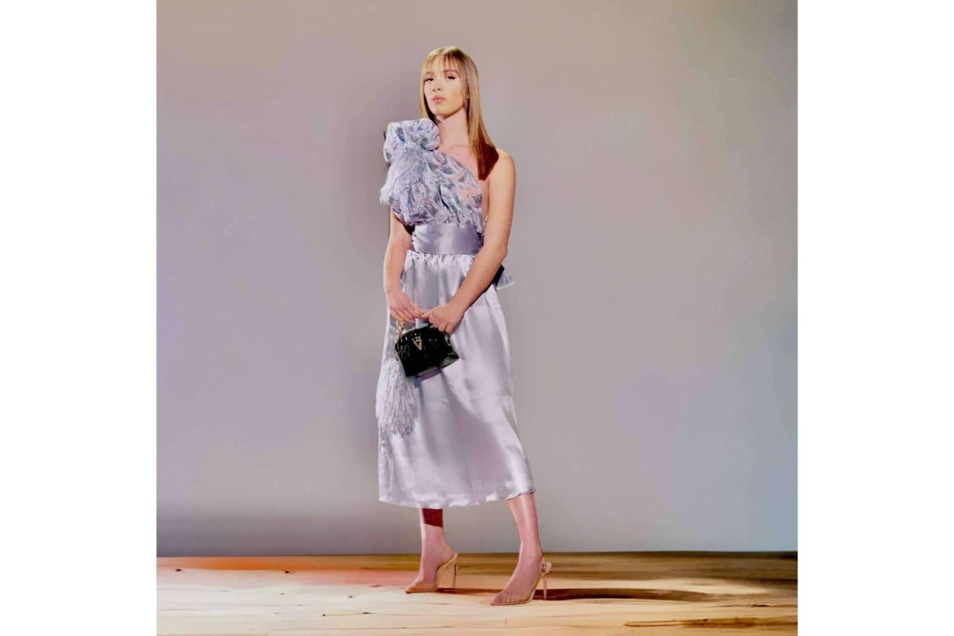 Liz Valdesuso sorprende en la pasarela de Roma con su nueva colección Dreams