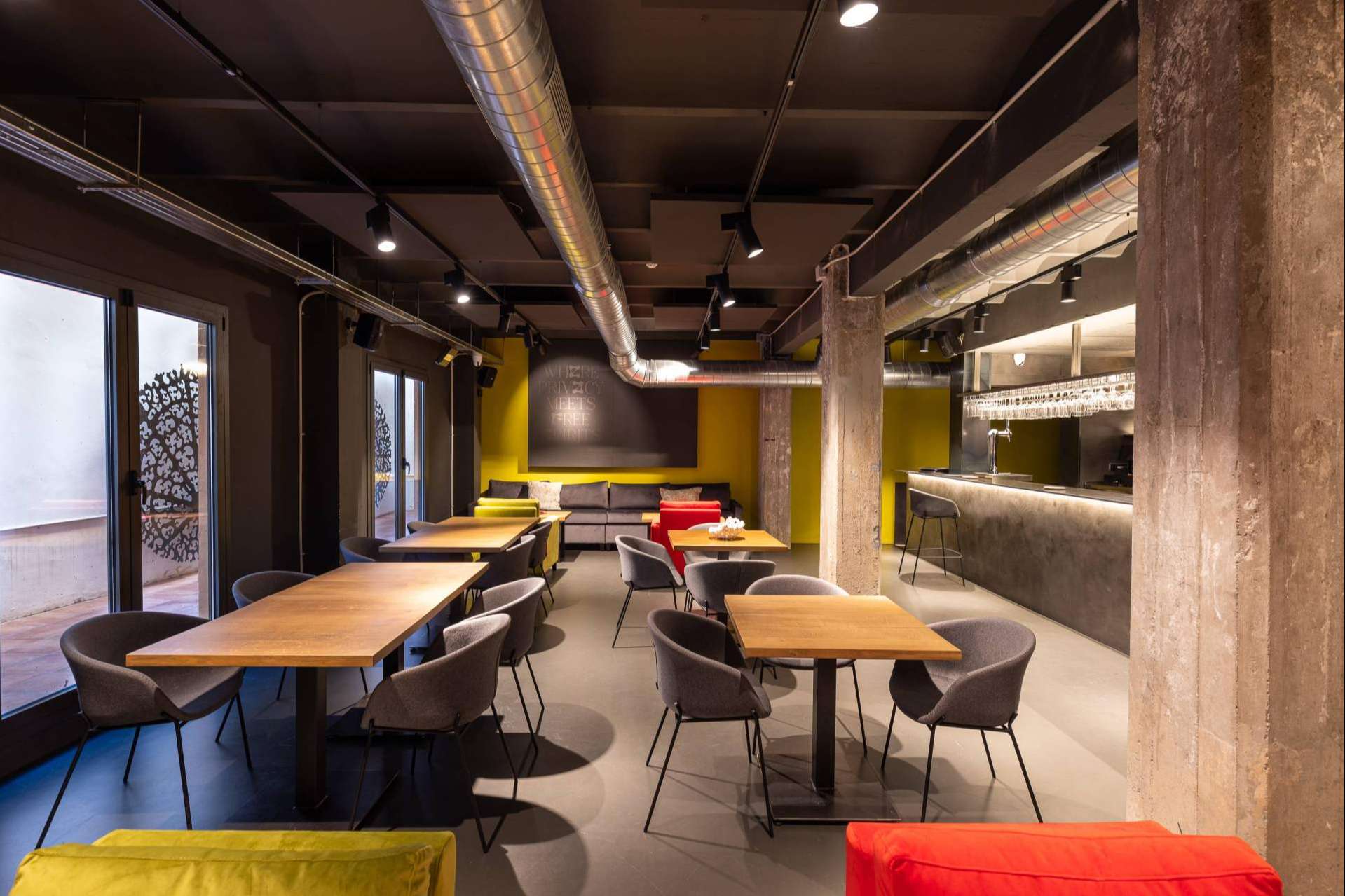 By Safe House, un exclusivo club privado donde conviven el ocio, los negocios y la cultura en el centro de Barcelona