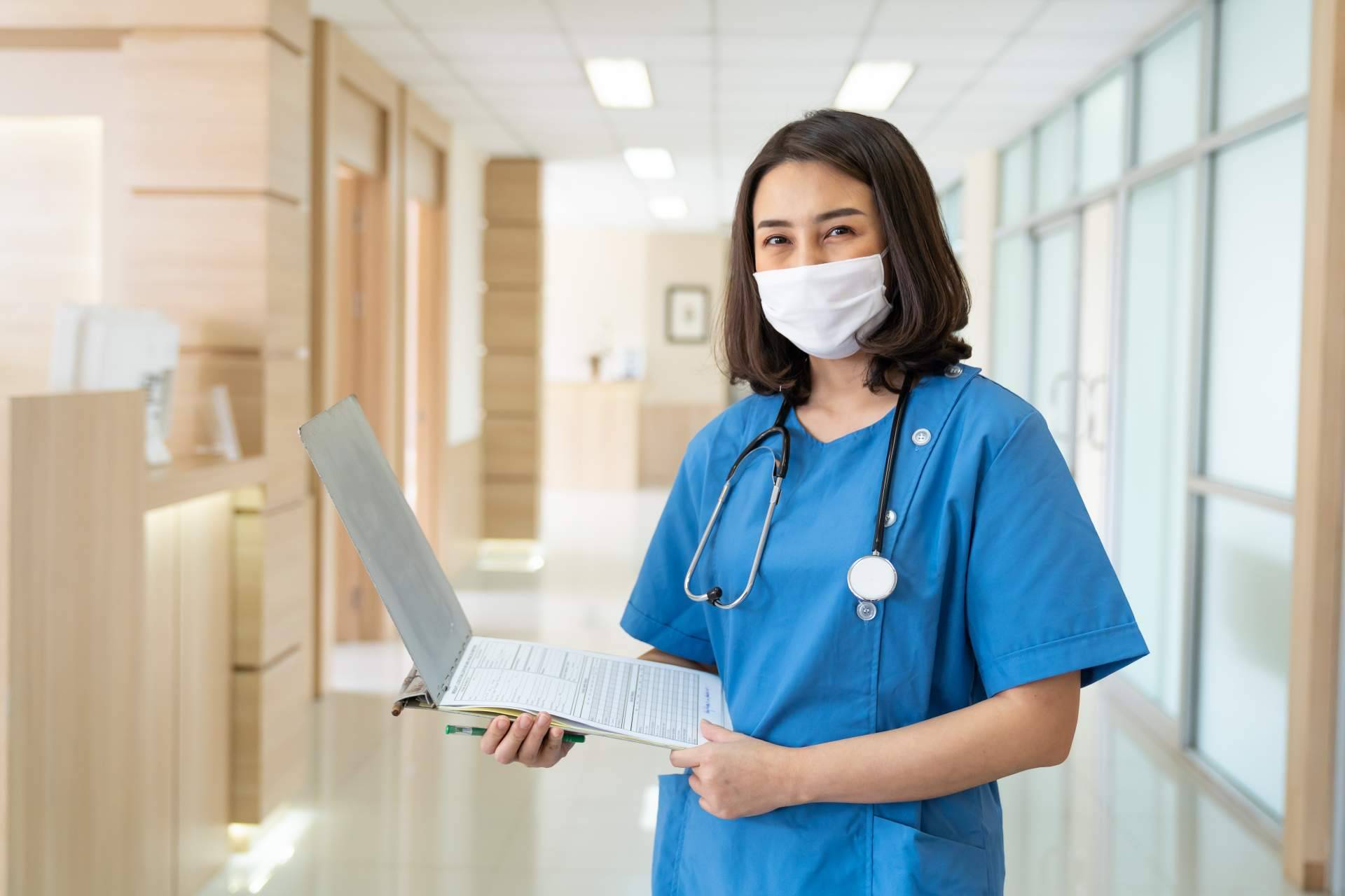 Elías Asfura y Laboratorios Karnel, ayudando a la comunidad con gastos de exámenes médicos durante la pandemia