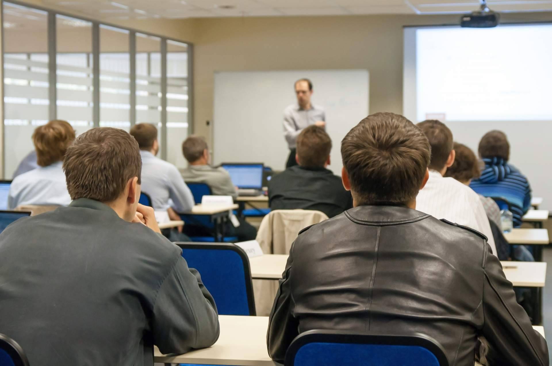 La formación con salida mercado laboral de Constanza Business & Protocol School