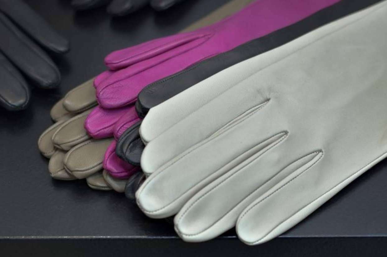 Guantes de cine y series en Santacana
