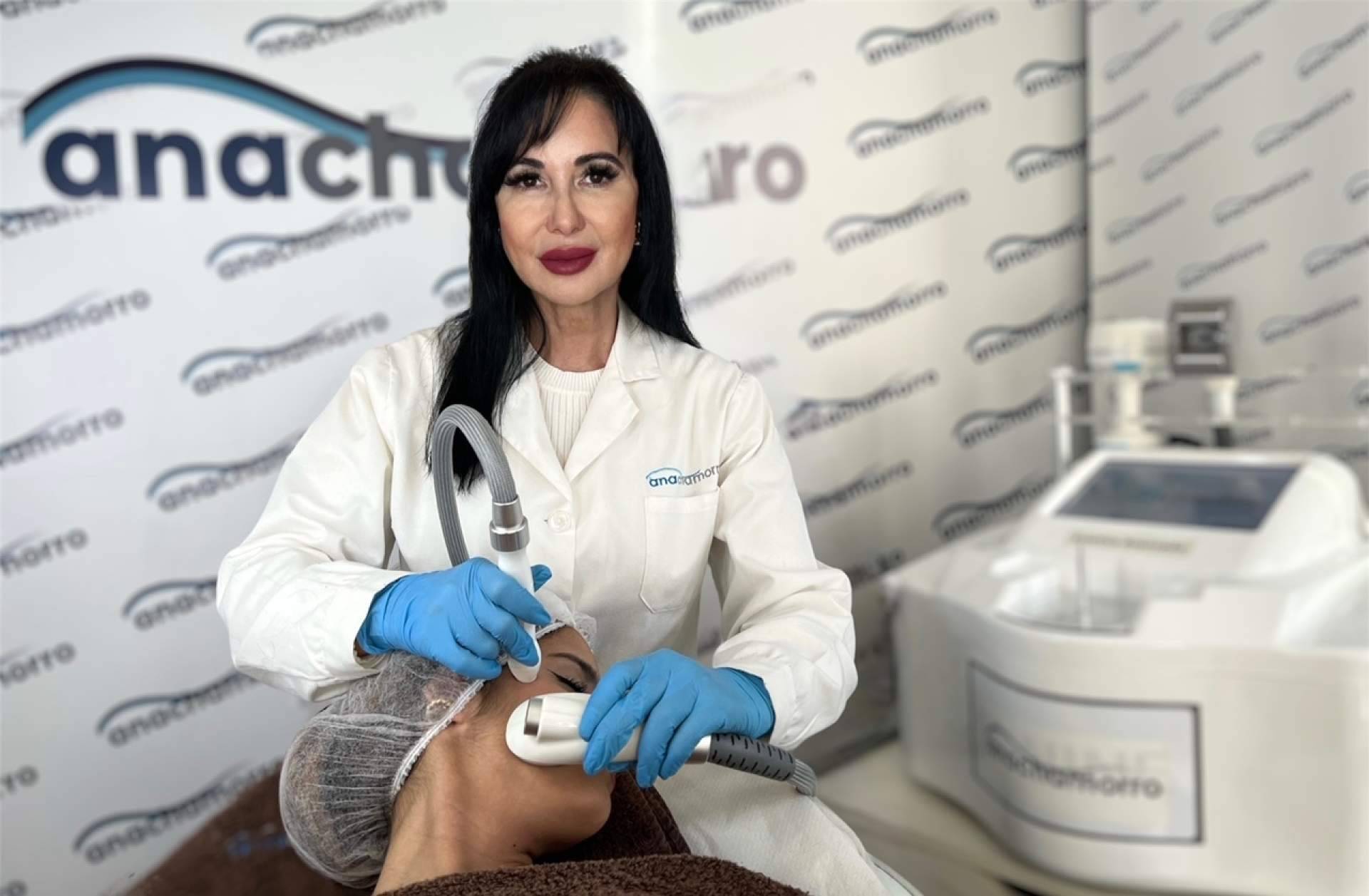 Ana Chamorro consigue 2 de los mejores reconocimientos en España en el mundo de la estética y la cosmética
