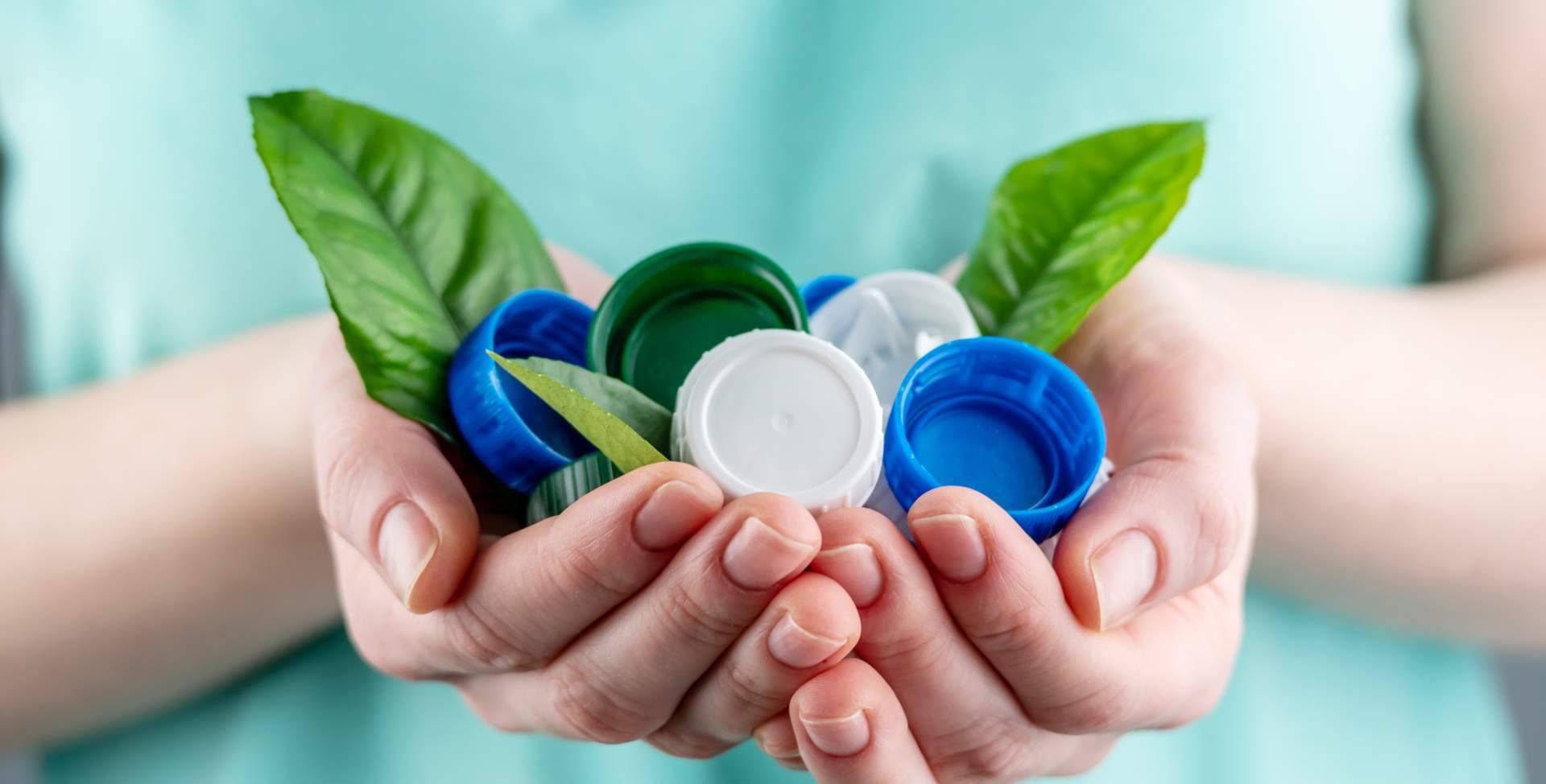 ¿En qué consiste 'Tapones para una nueva vida', el proyecto solidario de El Pallol y la Fundación SEUR?