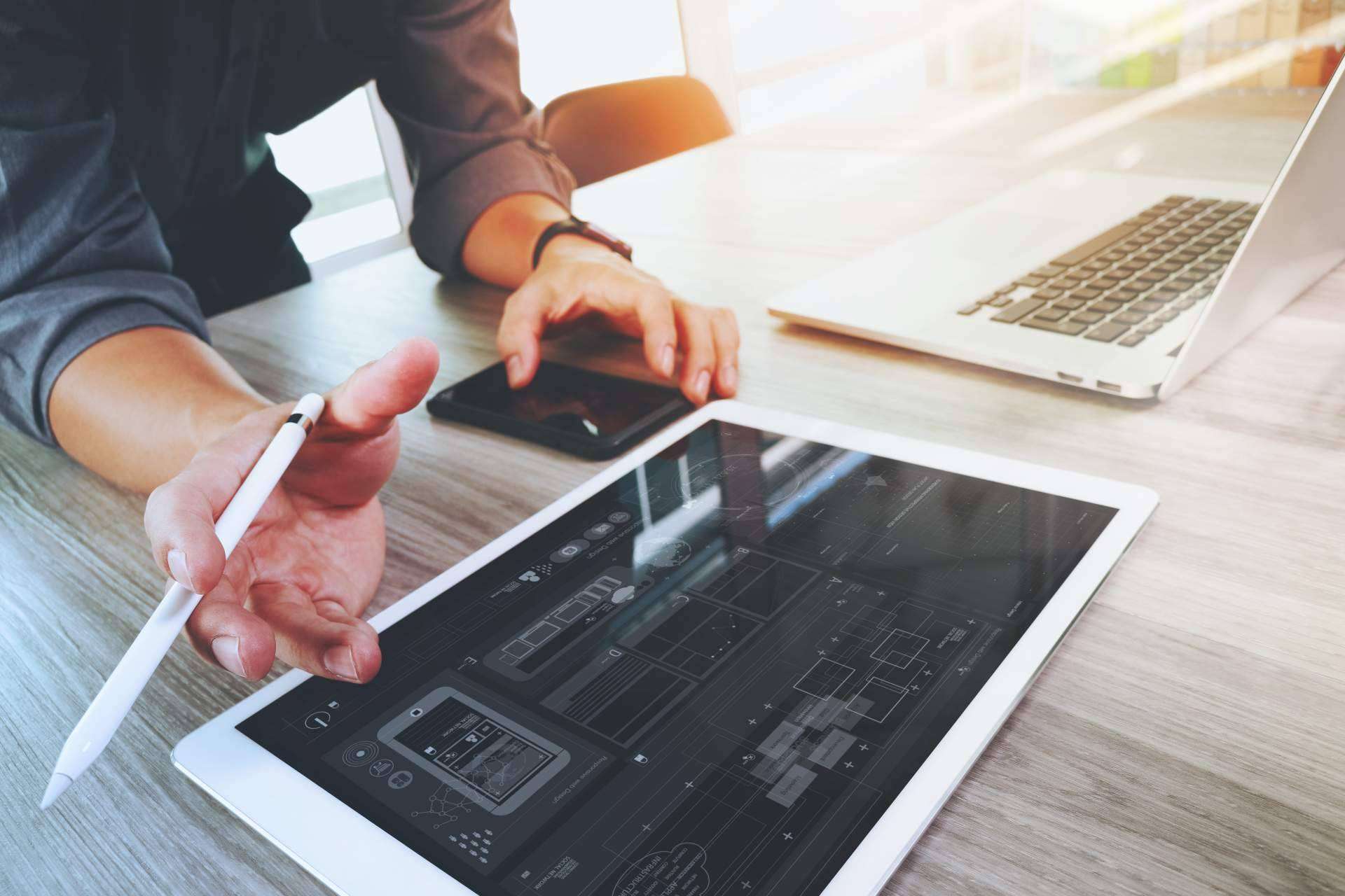 Diseño web profesional vs diseño web amateur, por El Informático Personal