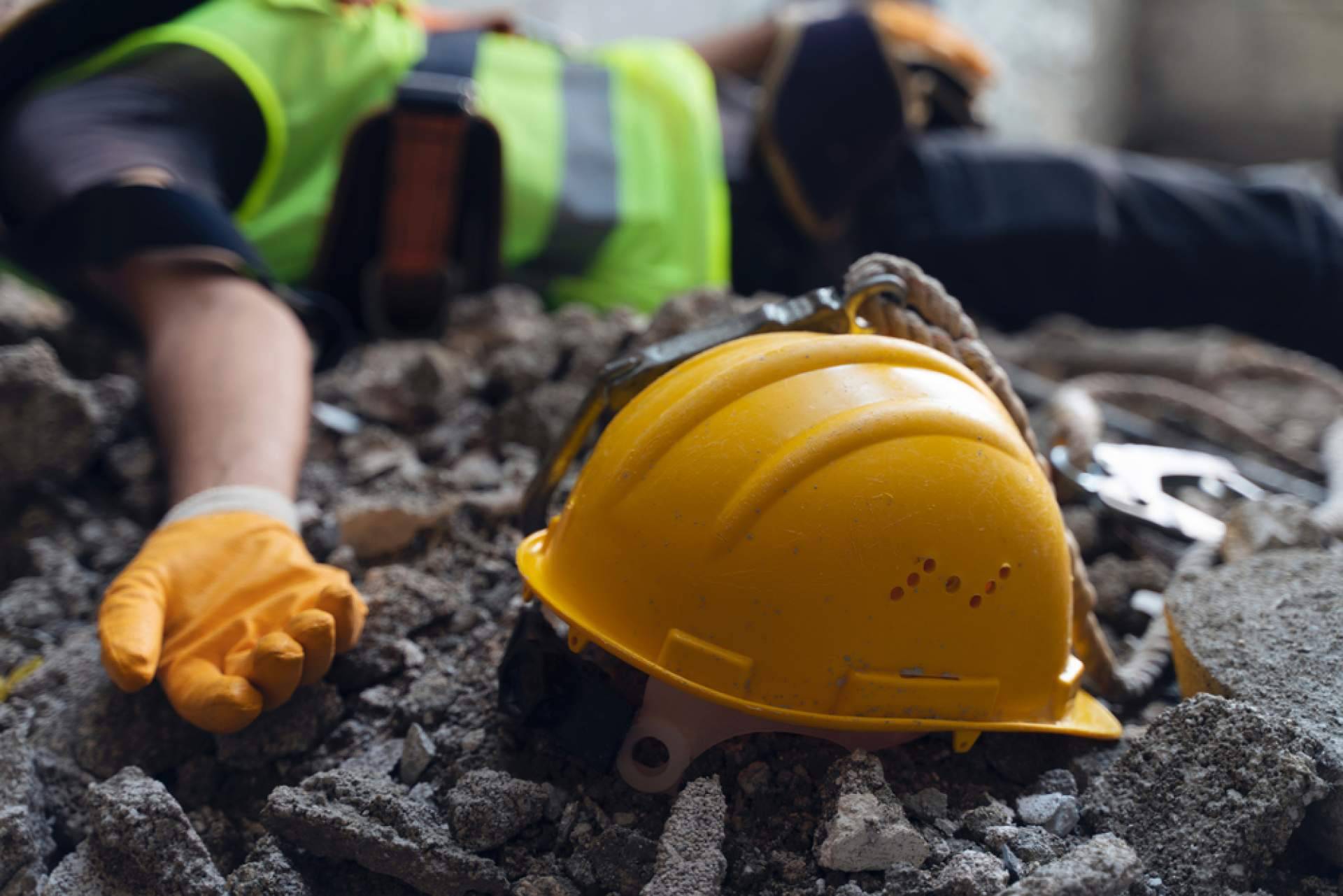 Tracmi presenta su dispositivo de hombre muerto para cuidar de los trabajadores en actividades de riesgo