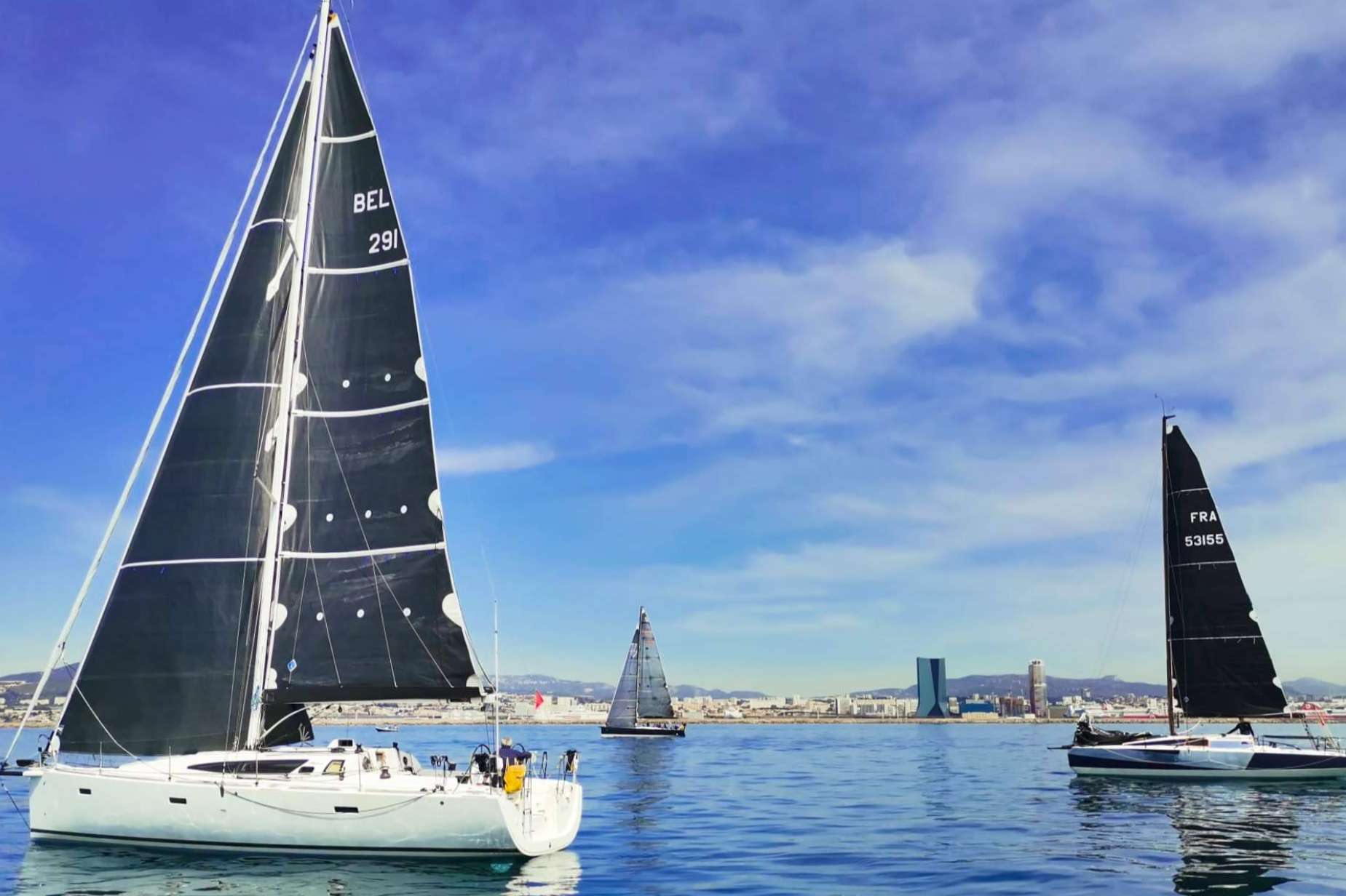 Planetazur ofrece paseos en lancha, velero y catamarán privados en la Riviera Francesa