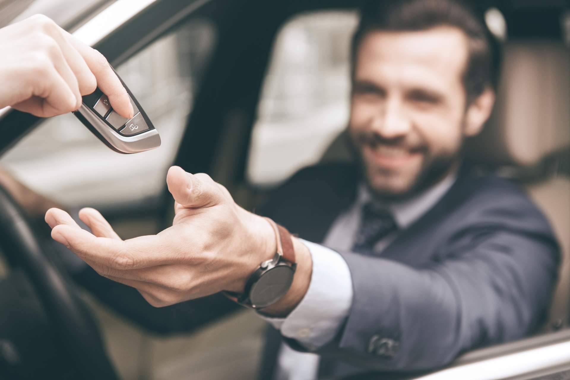 Conseguir un renting de coche por 100 euros al mes con Pug Renting