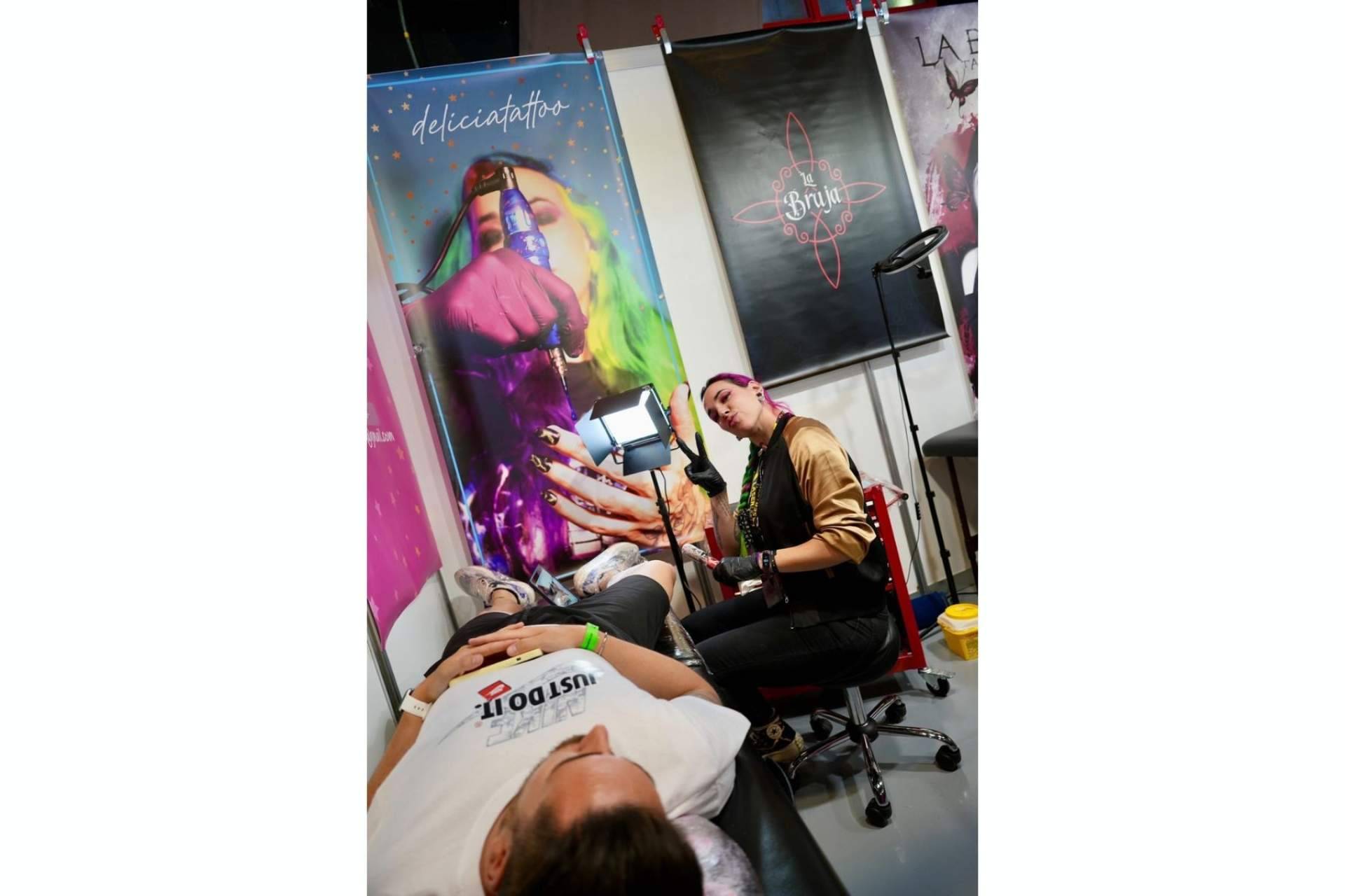El éxito de La Granada Tattoo Expo, un espacio donde el tatuaje y el arte urbano han sido ensalzados