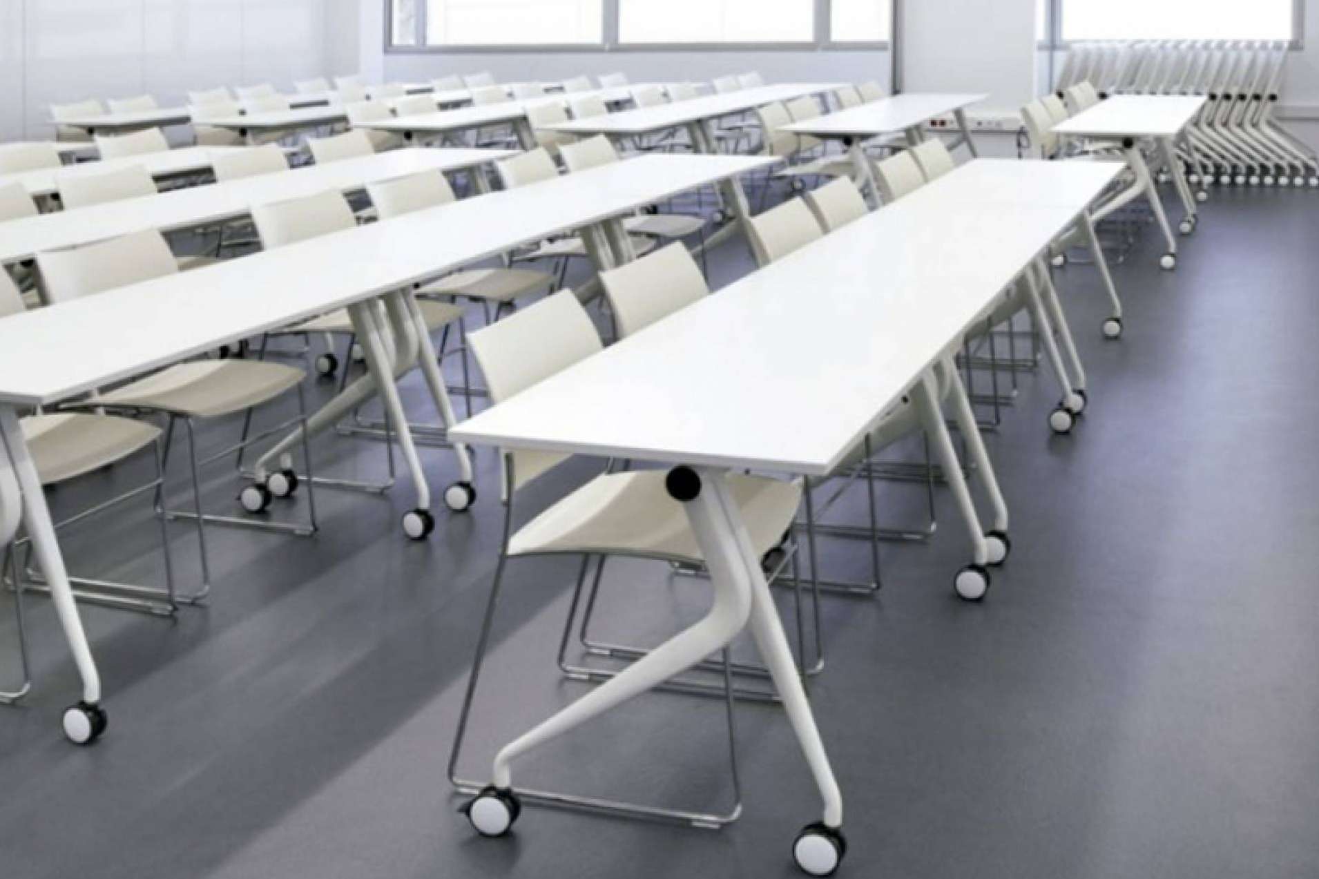 OfficeDeco y sus mesas móviles de oficina para espacios multitarea