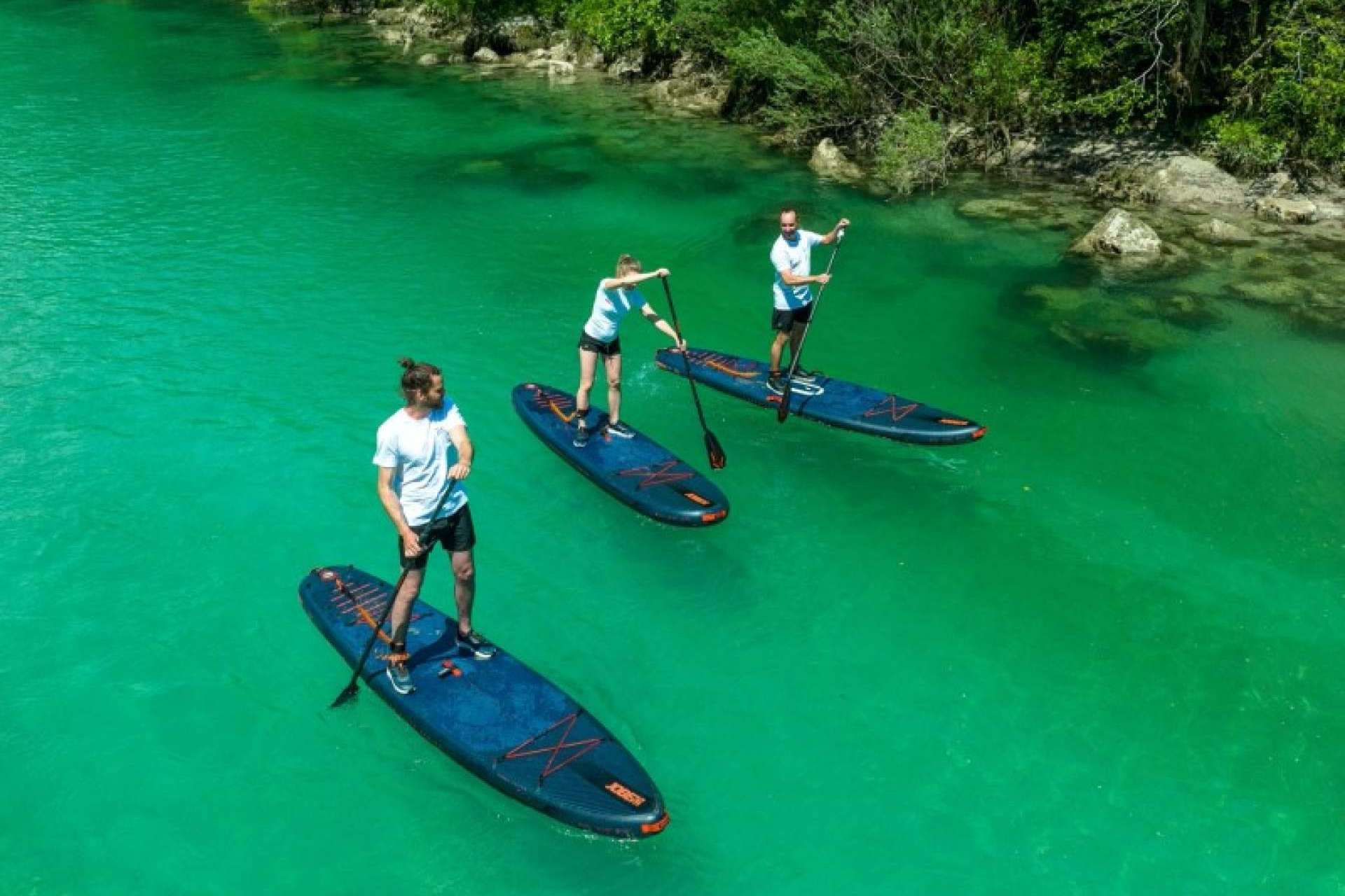 Sacar el máximo partido a la costa alicantina con el alquiler de tablas de paddle surf y kayaks, de la mano de Nauticmar