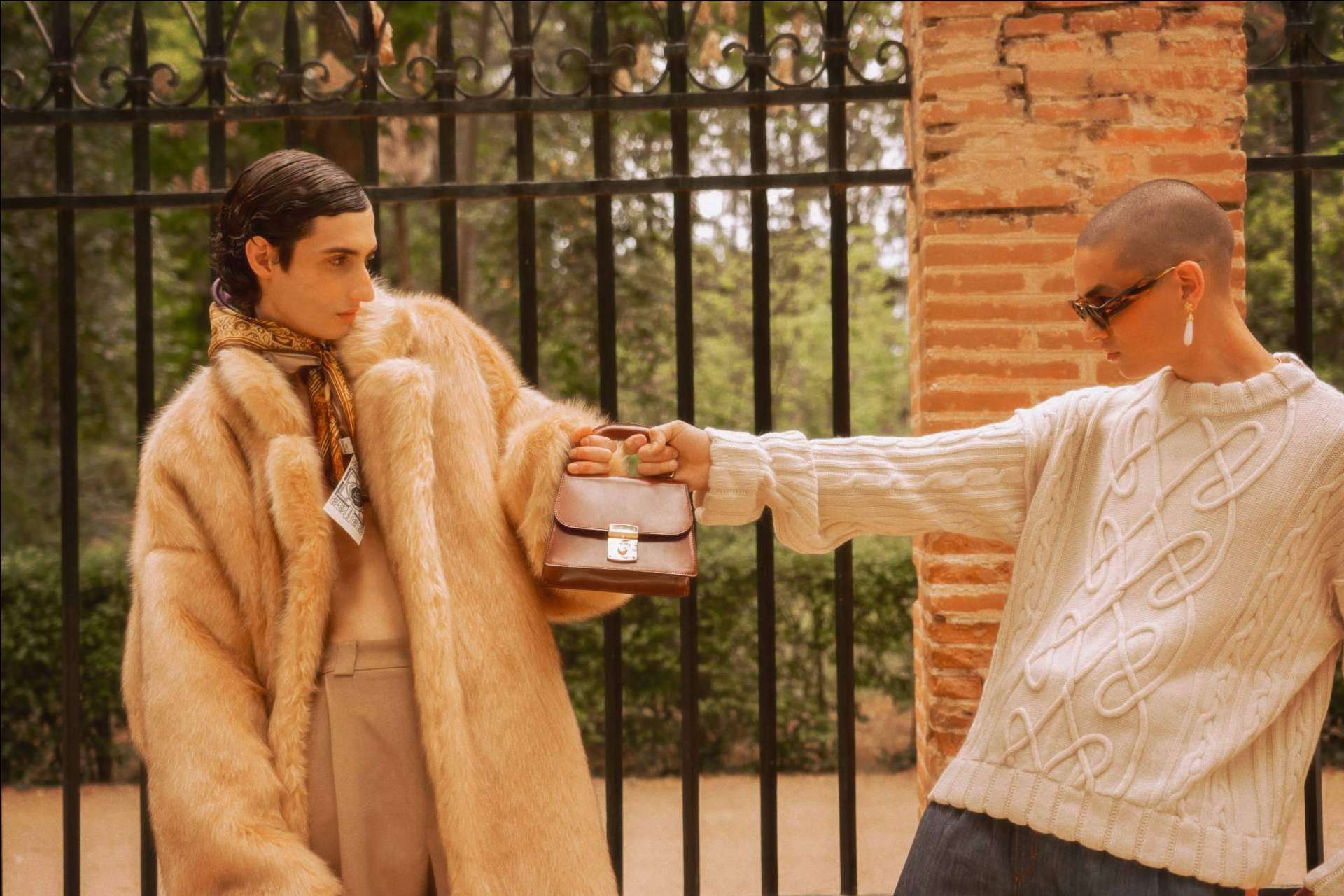 La moda yuppie llega a España de la mano de Tukaos; lujo, éxito, ostentación y soberbia