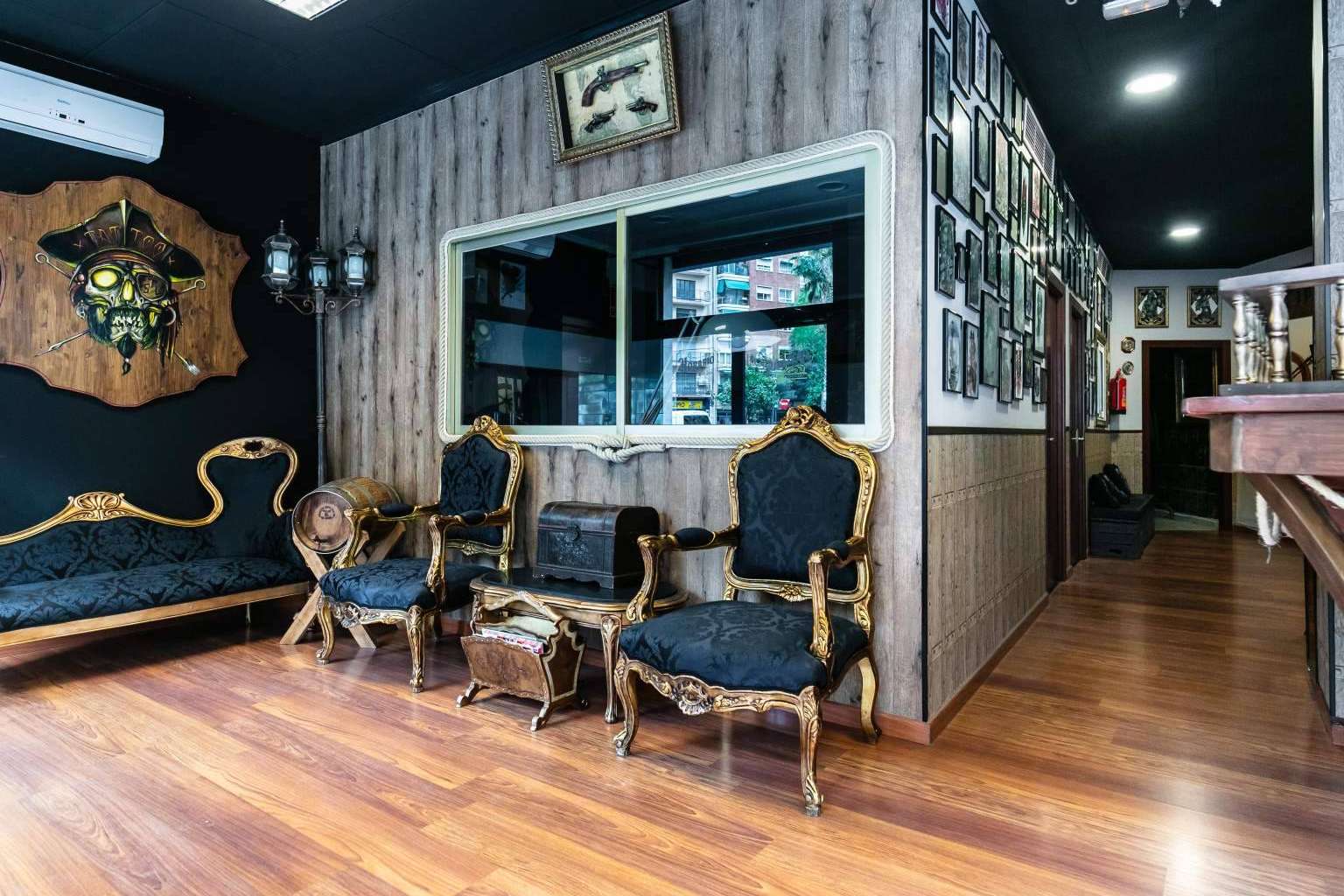 Estudio de tatuajes en Valencia, La Piratería Tattoo Ship